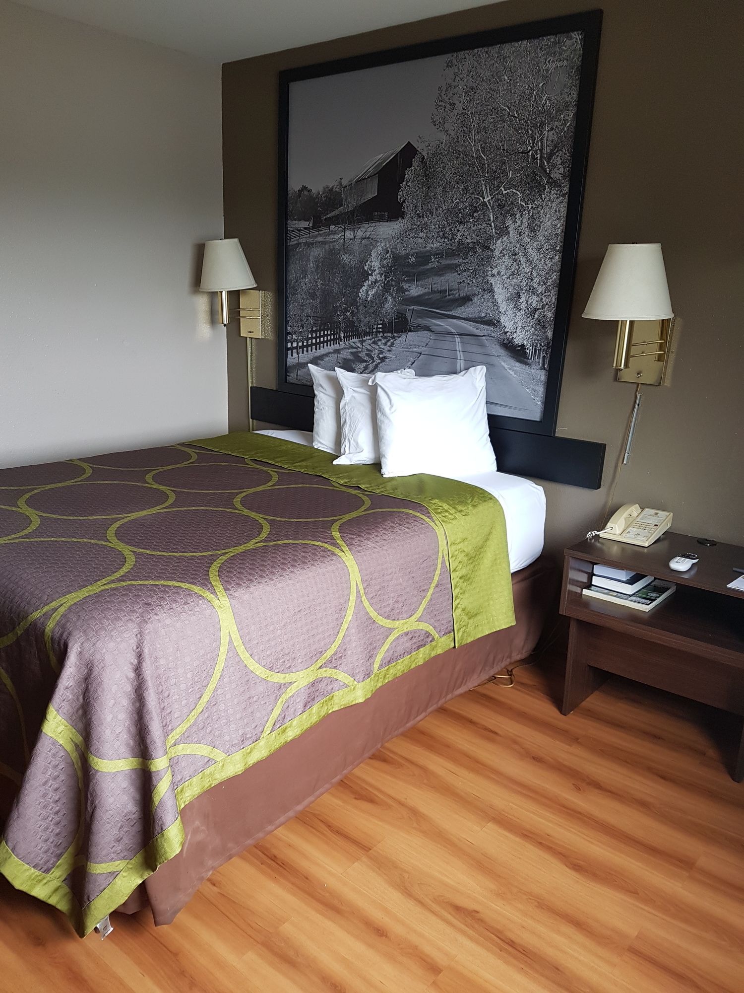 Super 8 by Wyndham Lexington Winchester Rd