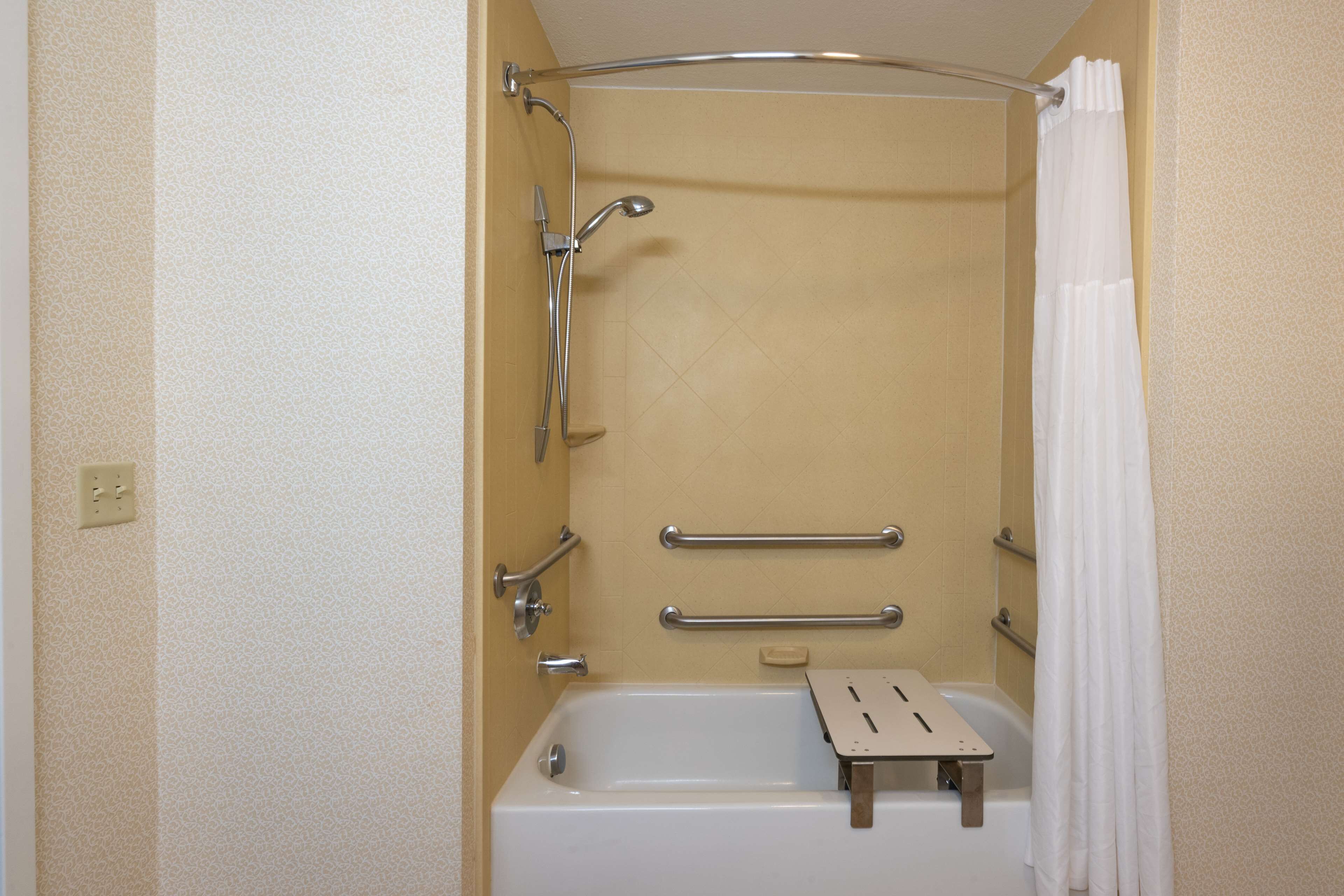 Hampton Inn London-North