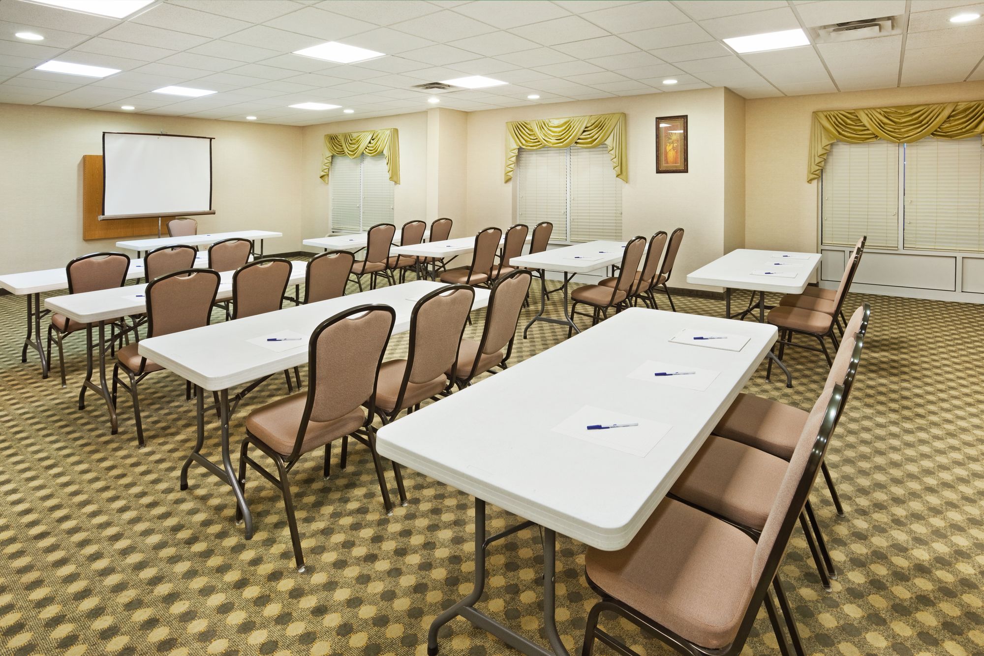Holiday Inn Express & Suites London