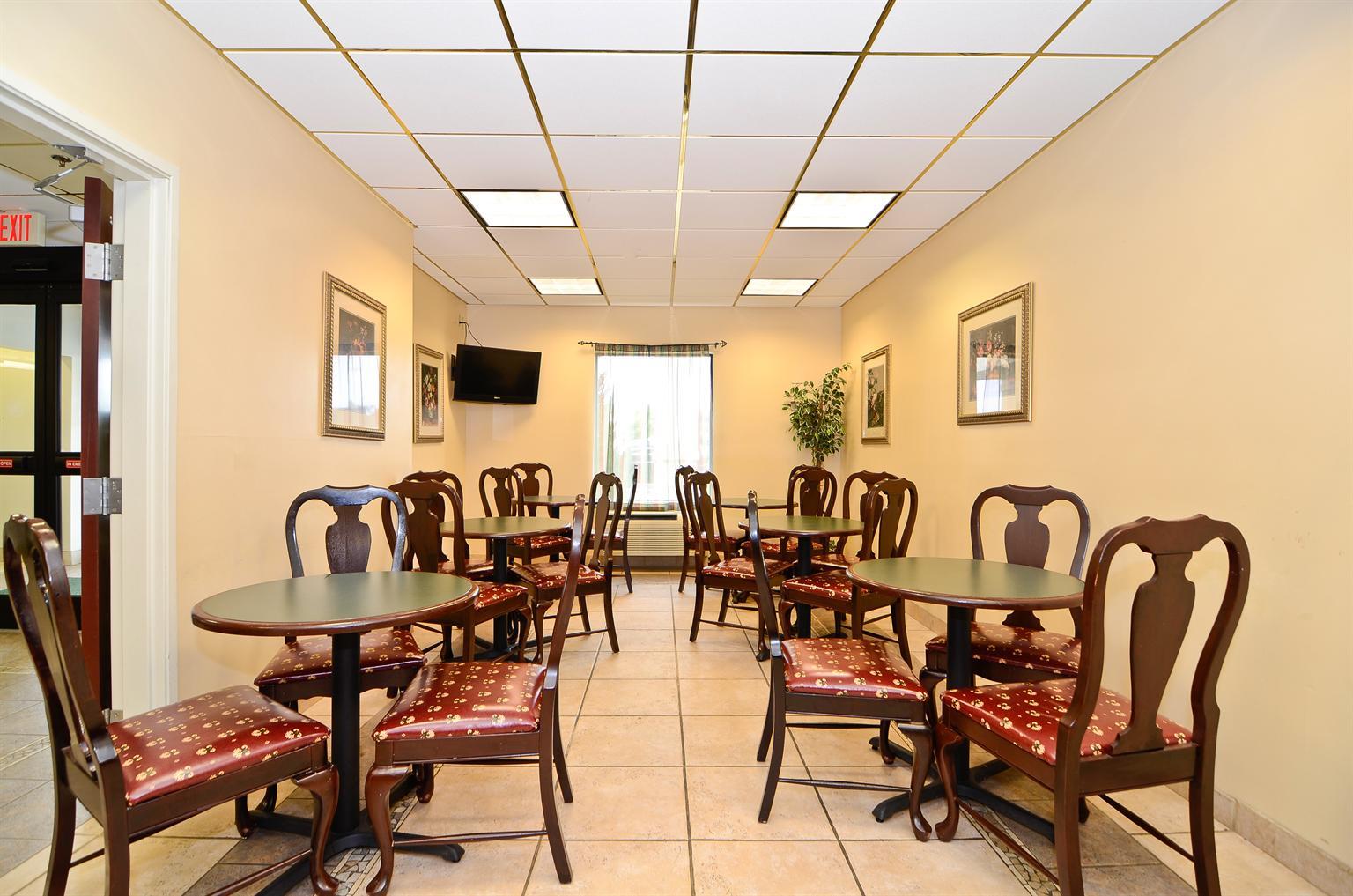 Americas Best Value Inn Louisville