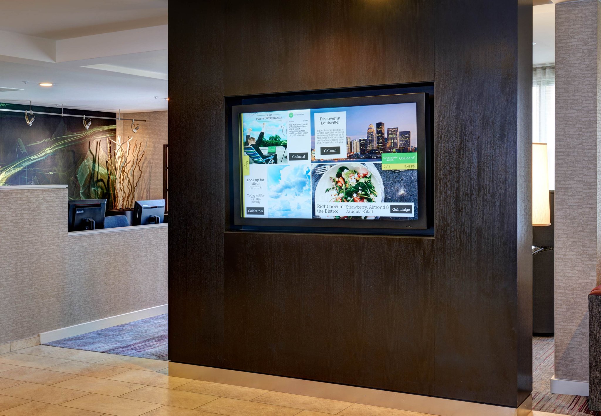 Courtyard Louisville East