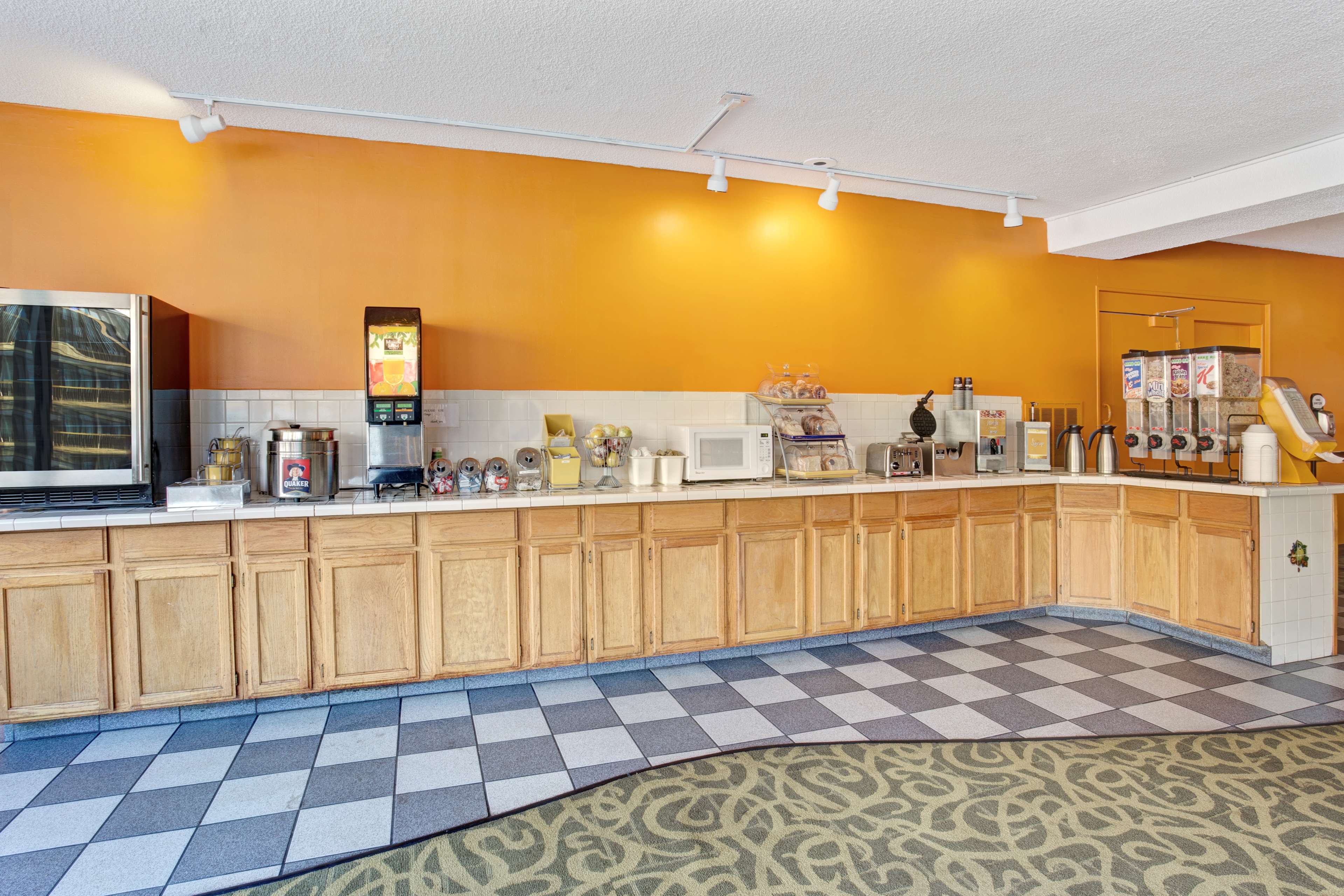 Clarion Inn