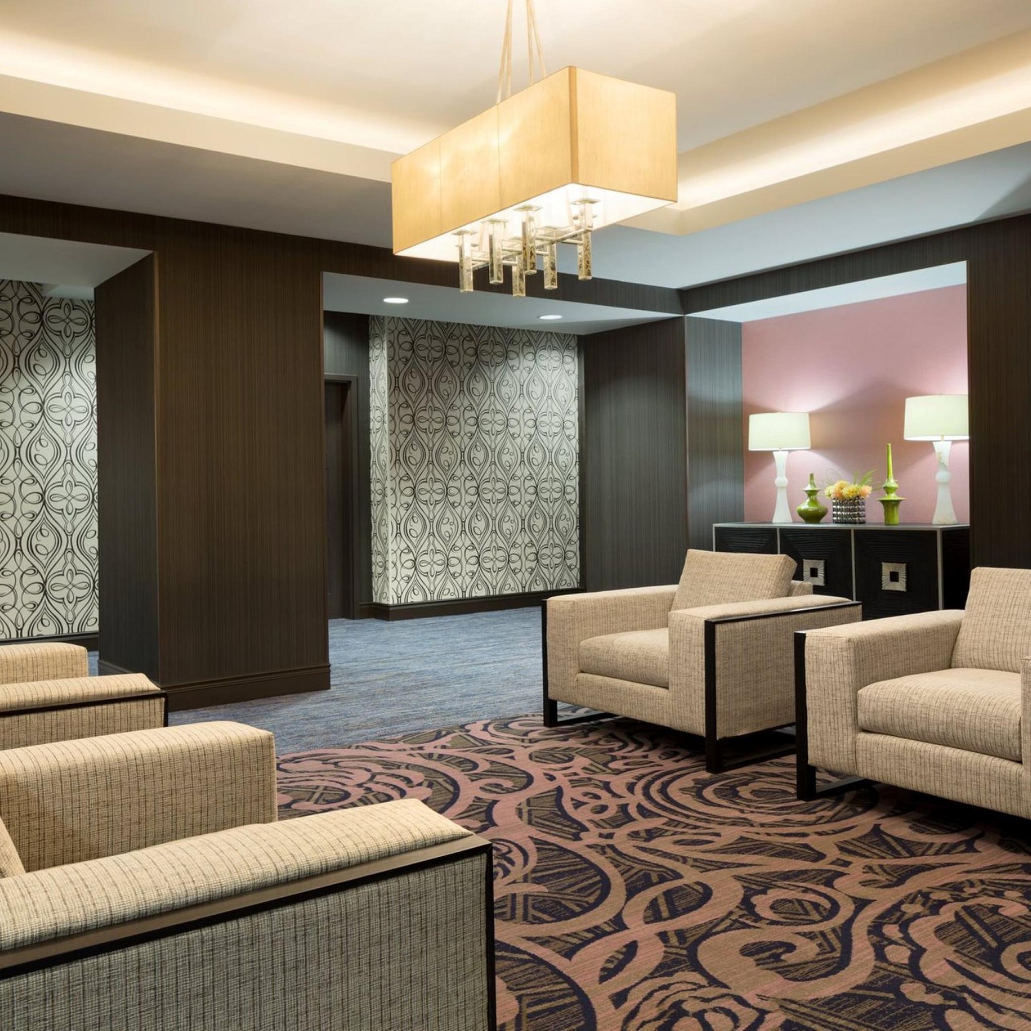 Embassy Suites by Hilton Louisville Downtown