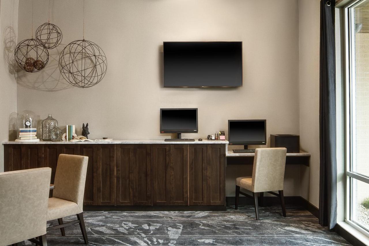 Fairfield Inn & Suites Louisville Northeast