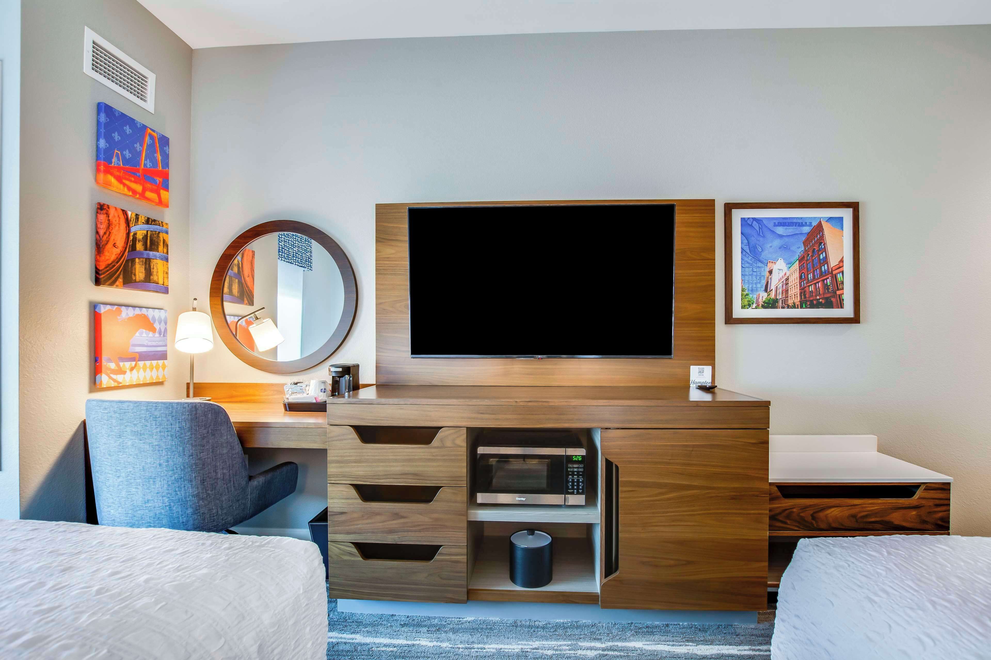 Hampton Inn & Suites by Hilton Louisville East Oxmoor