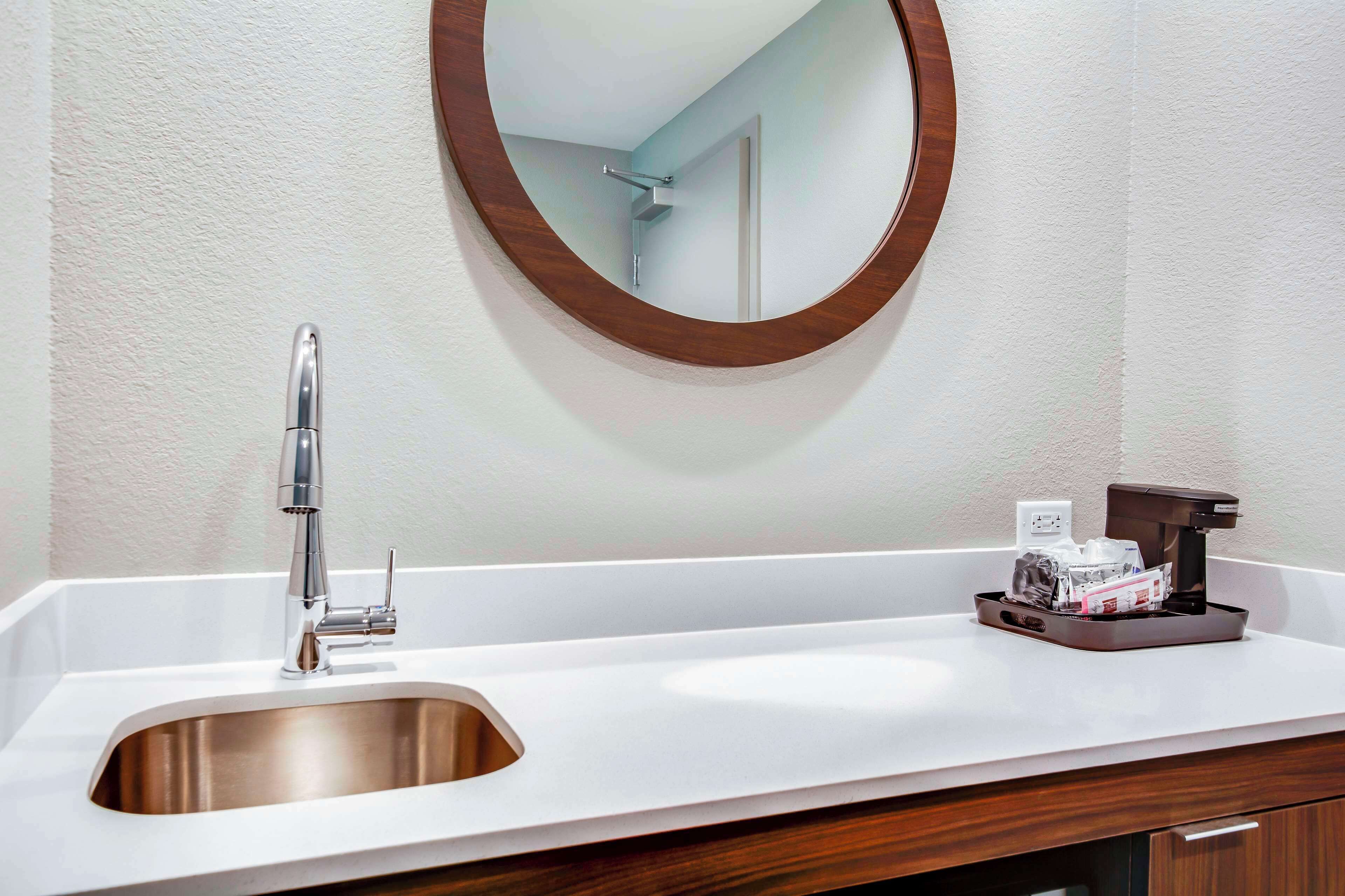 Hampton Inn & Suites by Hilton Louisville East Oxmoor