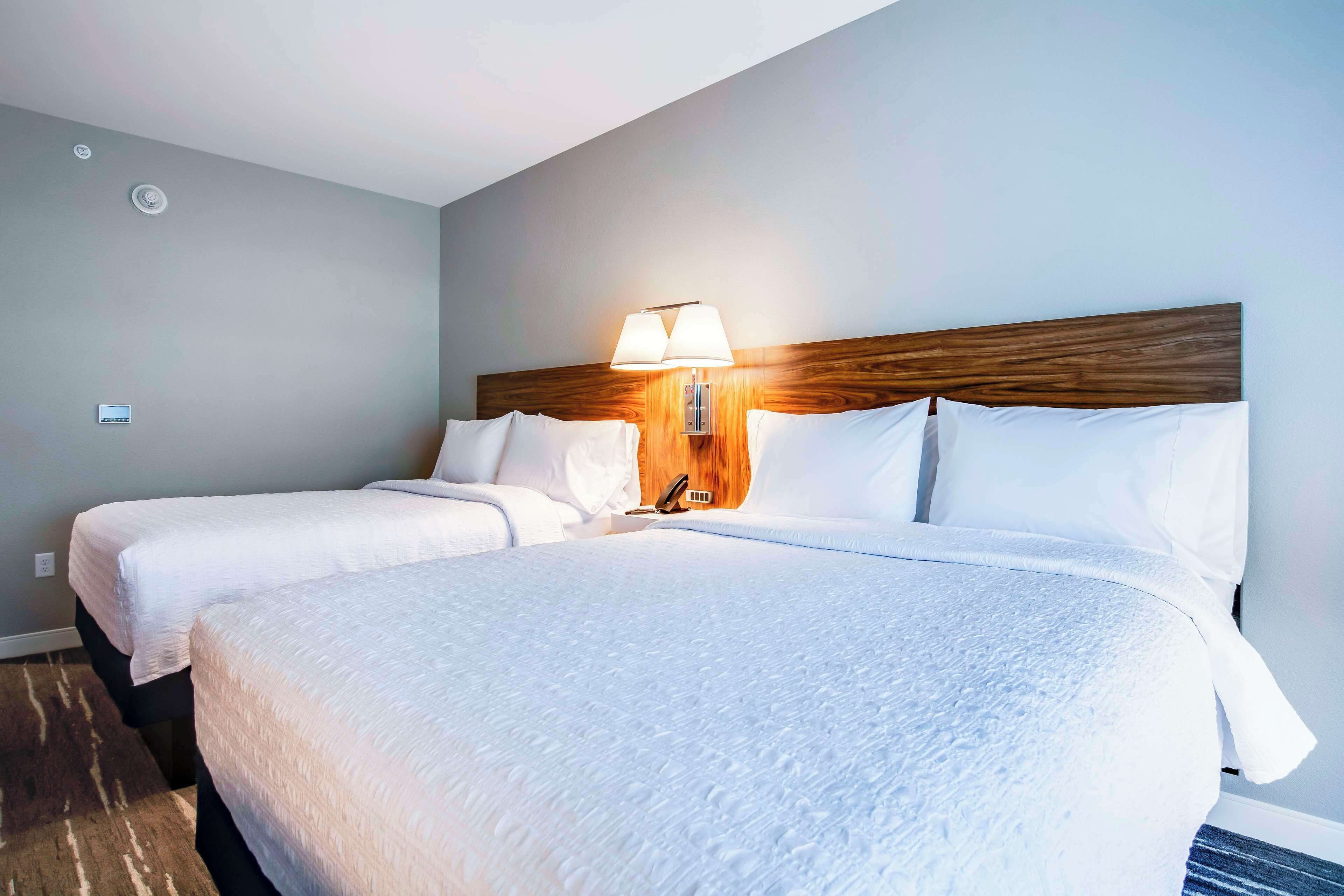 Hampton Inn & Suites by Hilton Louisville East Oxmoor