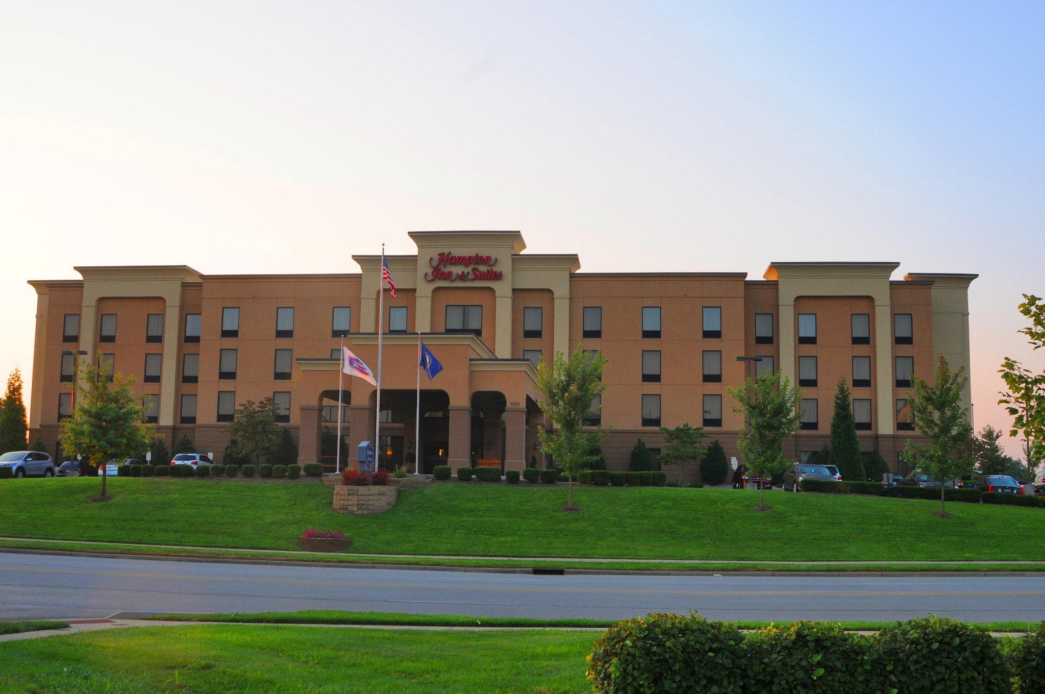 Hampton Inn & Suites Louisville East