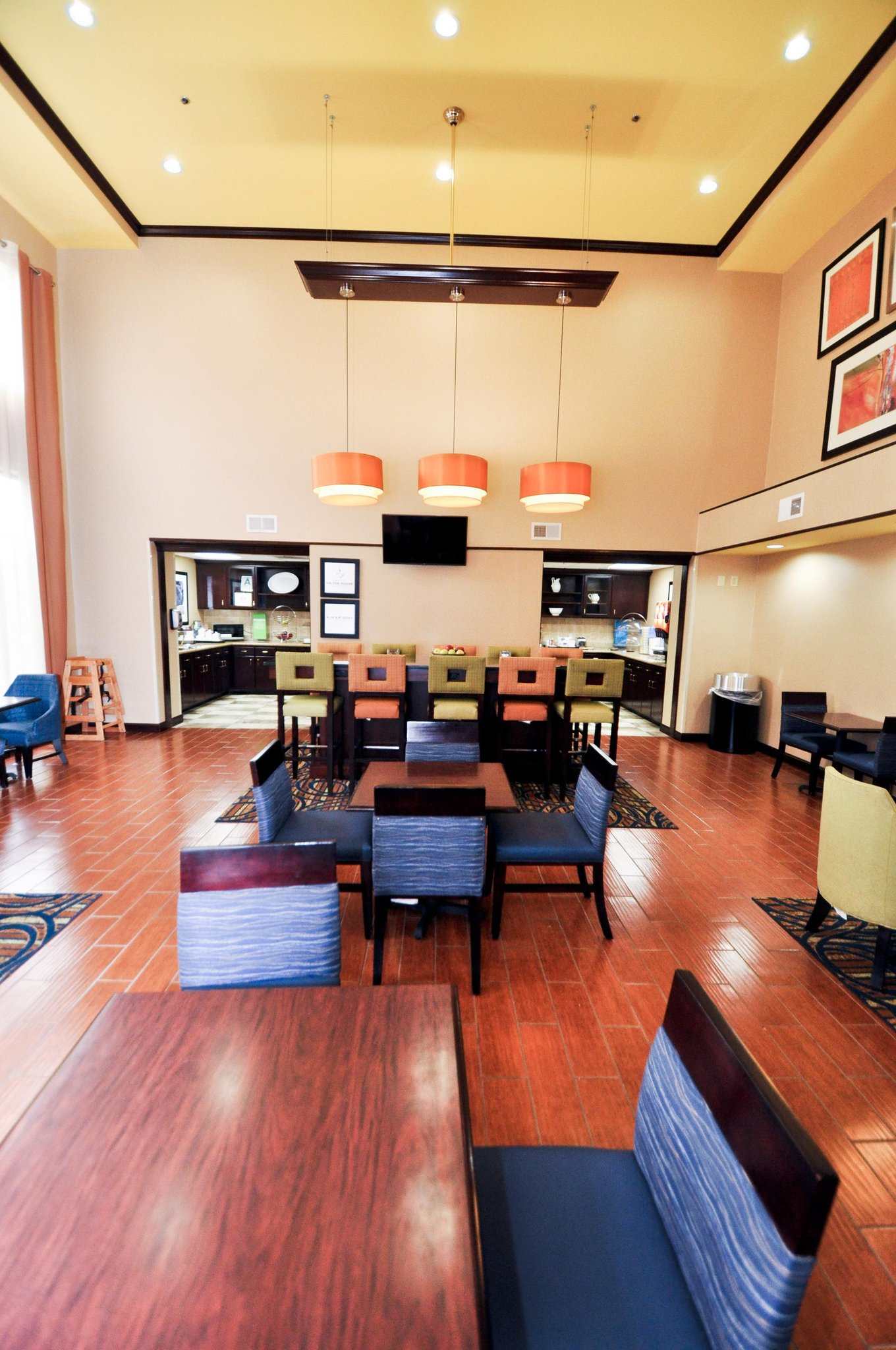 Hampton Inn & Suites Louisville East
