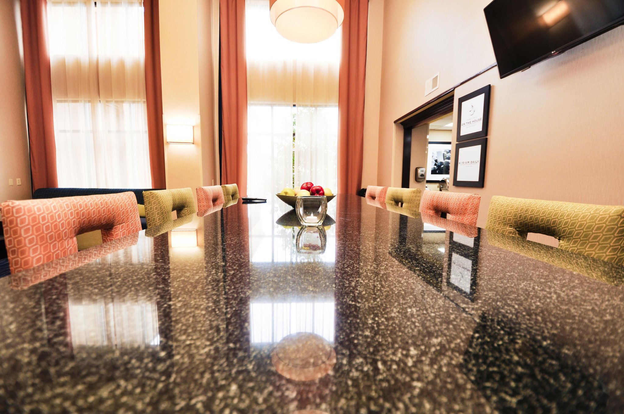 Hampton Inn & Suites Louisville East