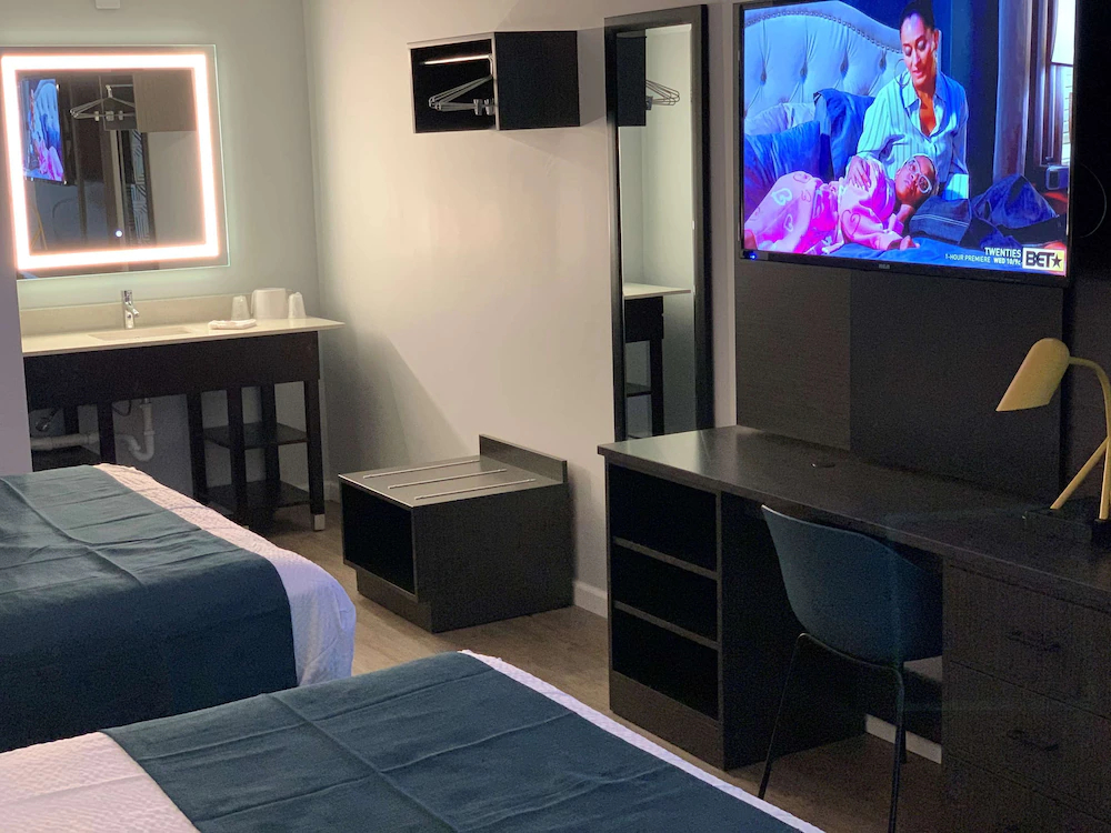 Motel 6 Louisville Kentucky Airport Fair Expo