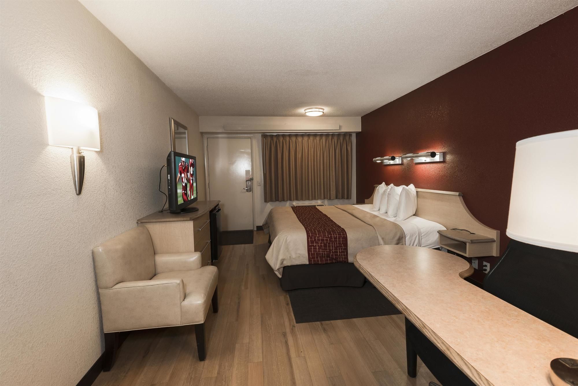 Red Roof Inn Louisville East Hurstbourne