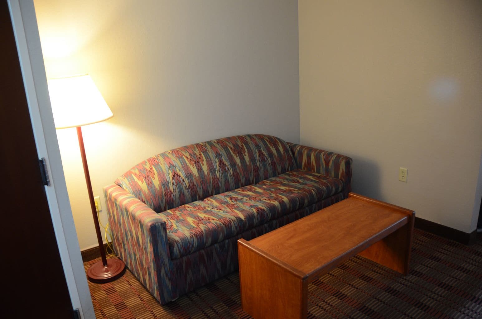 Super 8 by Wyndham Louisville/Expo Center