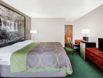 Super 8 by Wyndham Munfordville KY