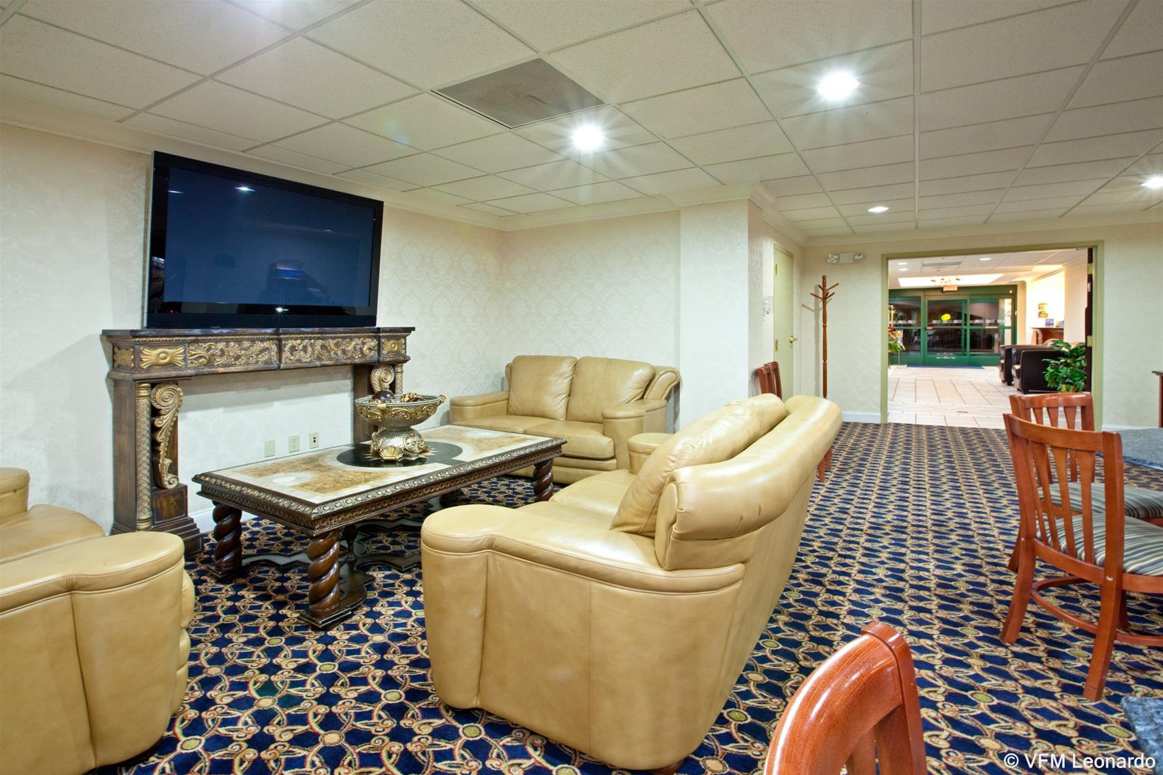 Holiday Inn Express & Suites Murray