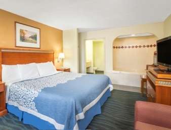 Days Inn by Wyndham Oak Grove/Ft. Campbell