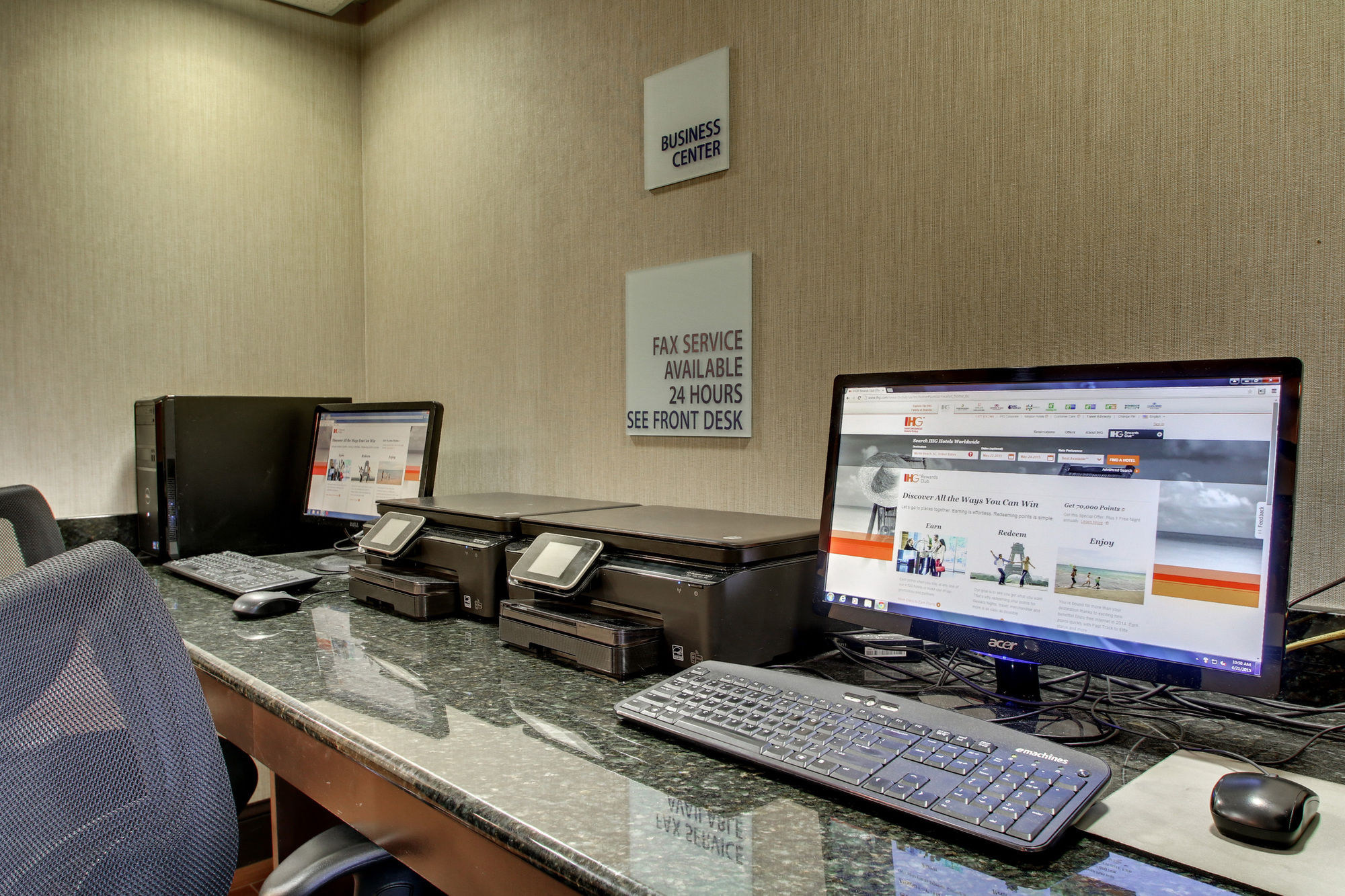 Holiday Inn Express Fort Campbell - Oak Grove