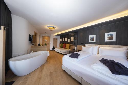 Oak Grove Racing & Gaming Hotel