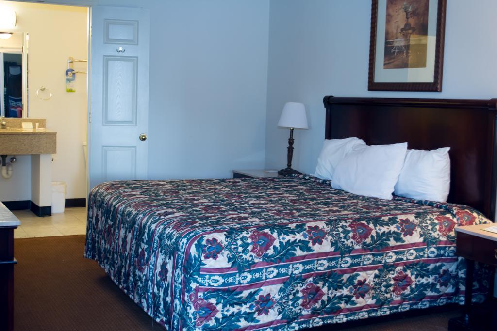 Rodeway Inn