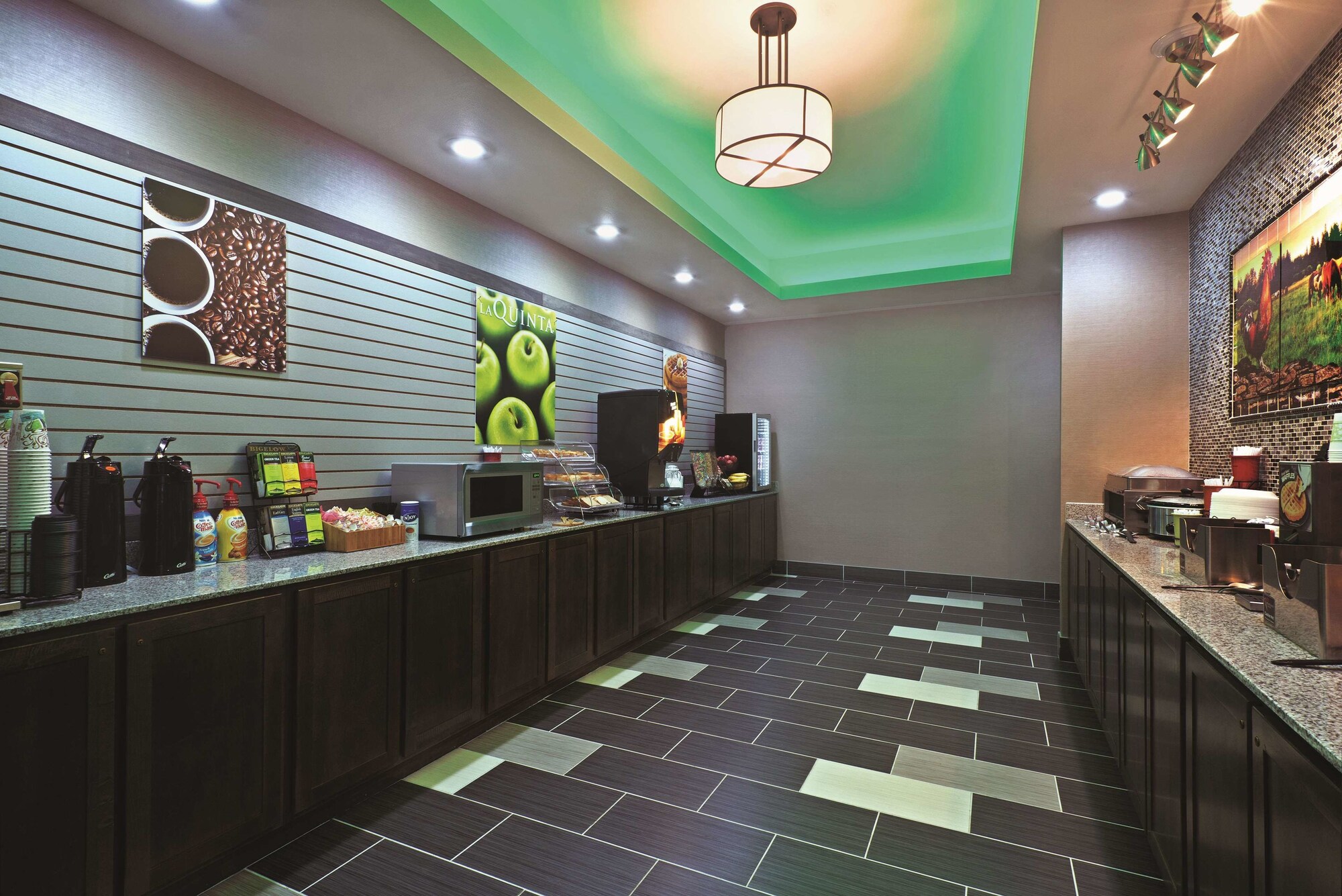 La Quinta Inn & Suites by Wyndham Paducah