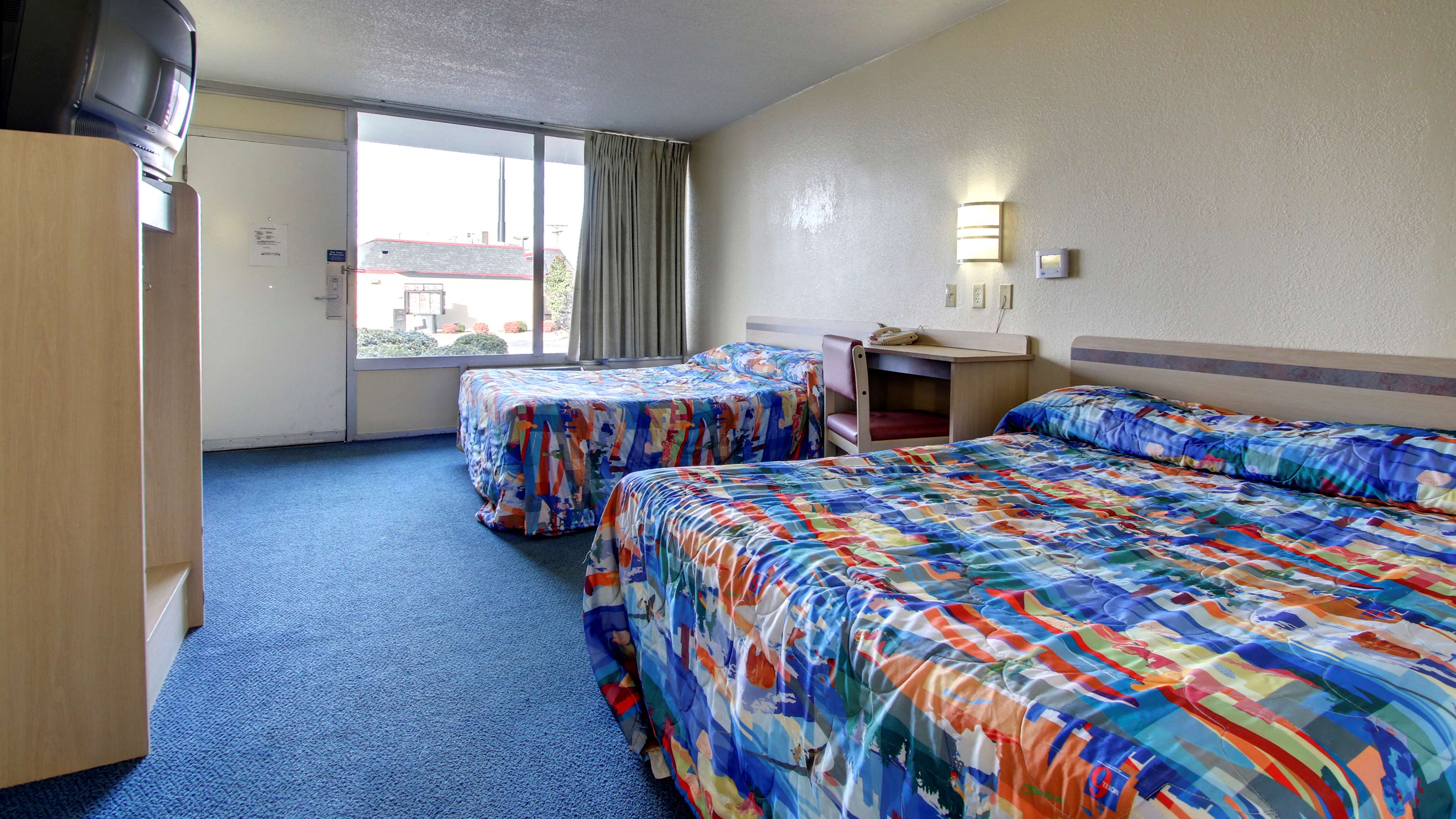 Econo Lodge Paducah West I-24