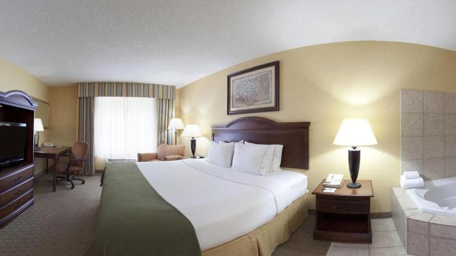 Holiday Inn Express Hotel & Suites Pikeville