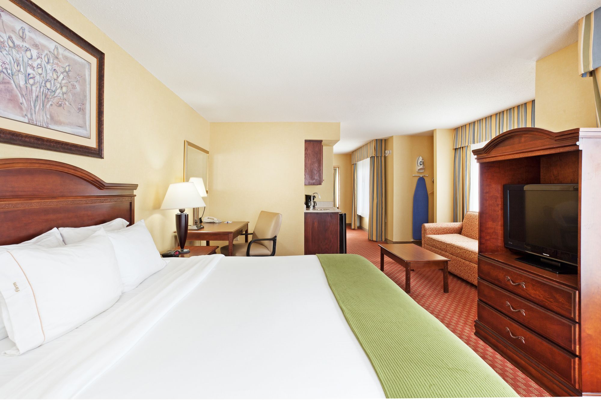 Holiday Inn Express Hotel & Suites Pikeville