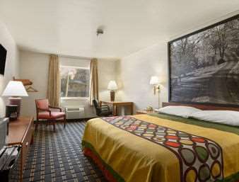 Super 8 by Wyndham Prestonsburg