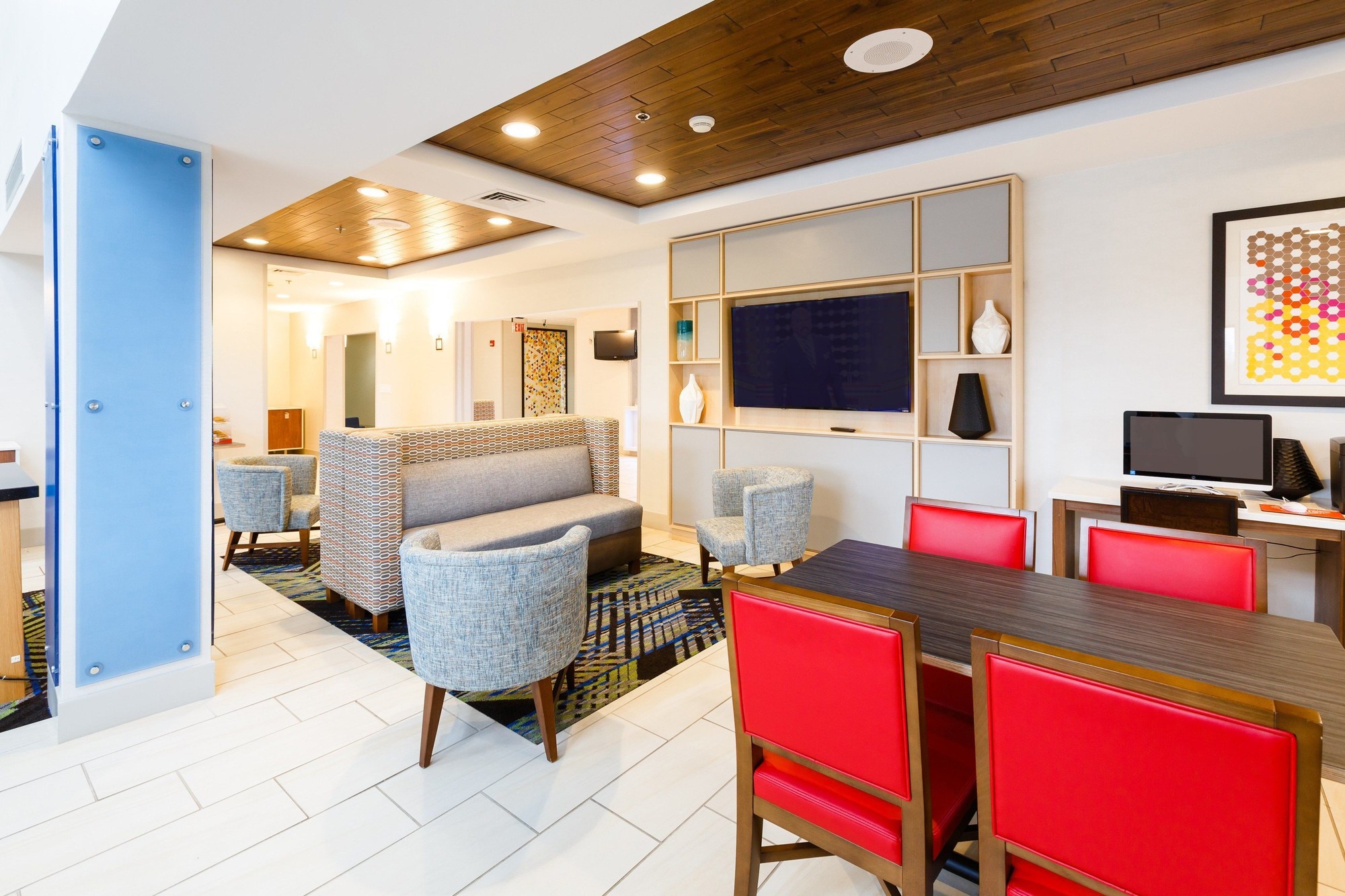 Holiday Inn Express & Suites Shelbyville