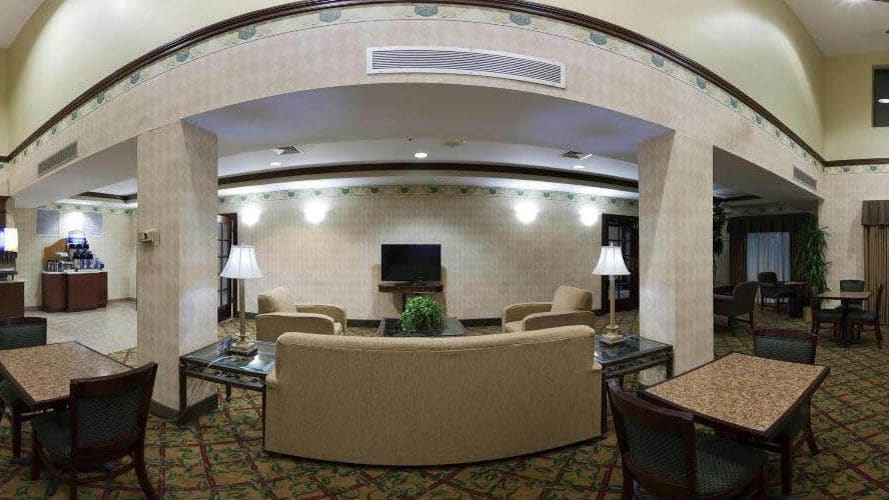 Holiday Inn Express & Suites Shelbyville