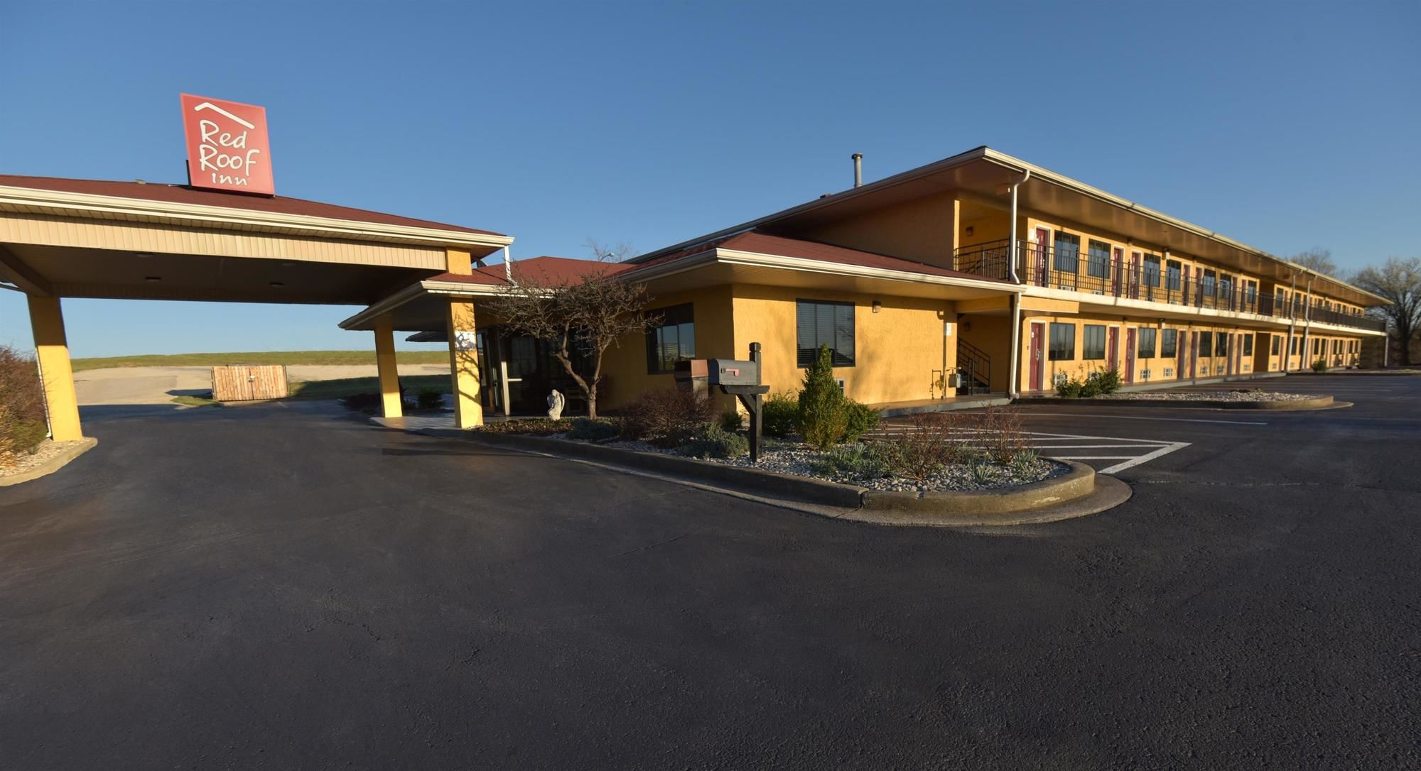 Red Roof Inn Shelbyville