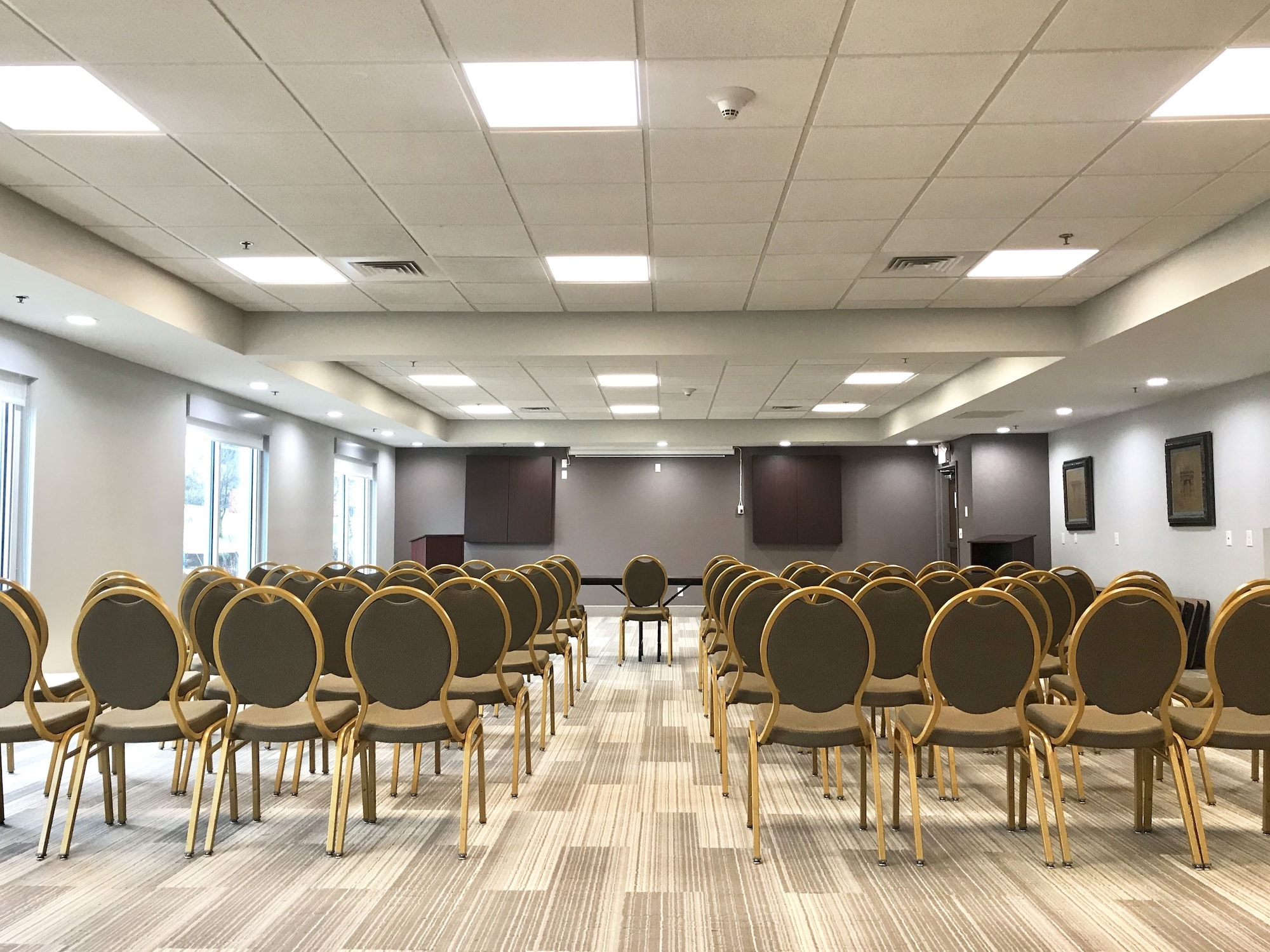 Holiday Inn Express Hotel & Suites Somerset Central