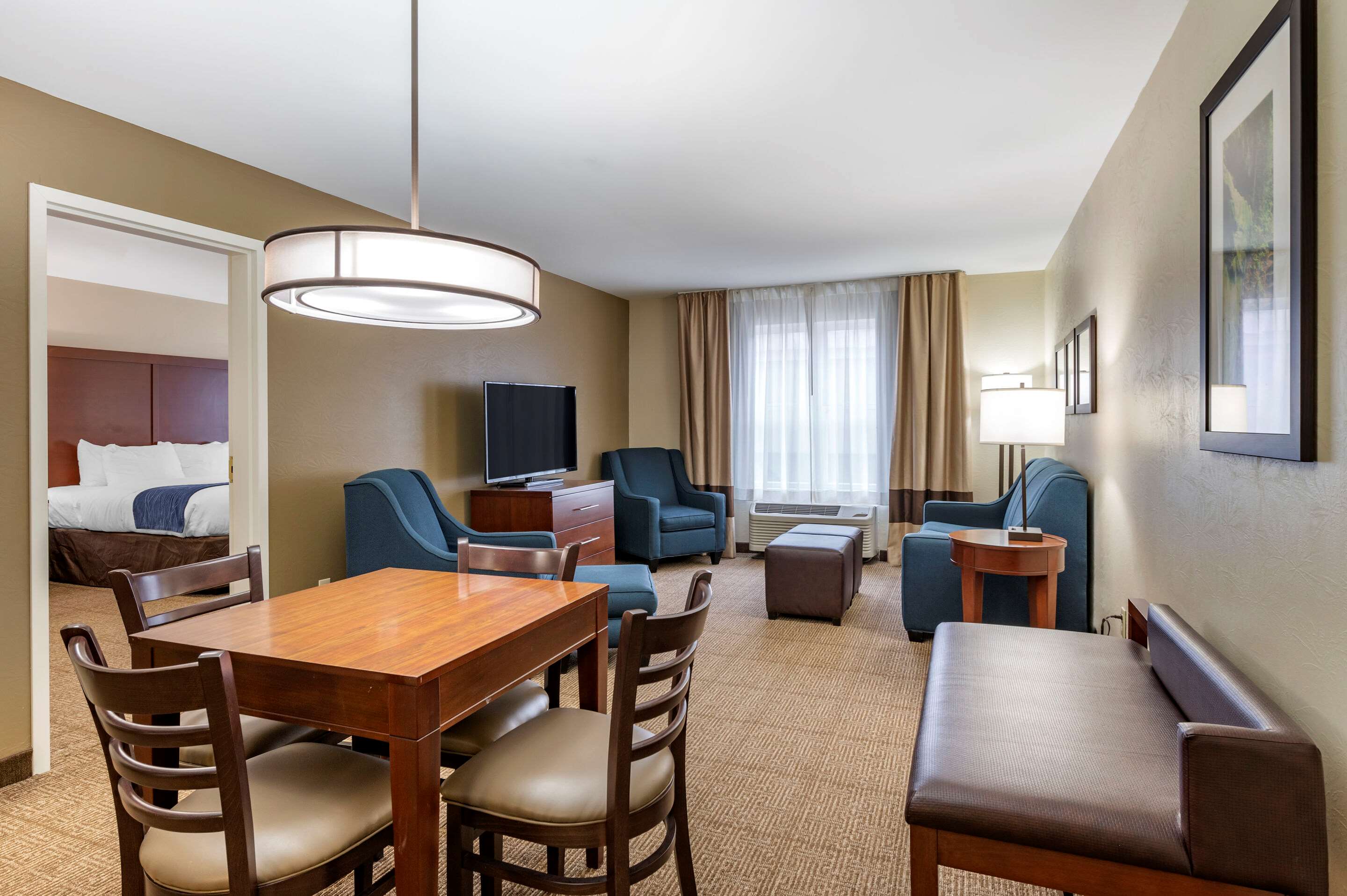 Comfort Inn & Suites Northern Kentucky