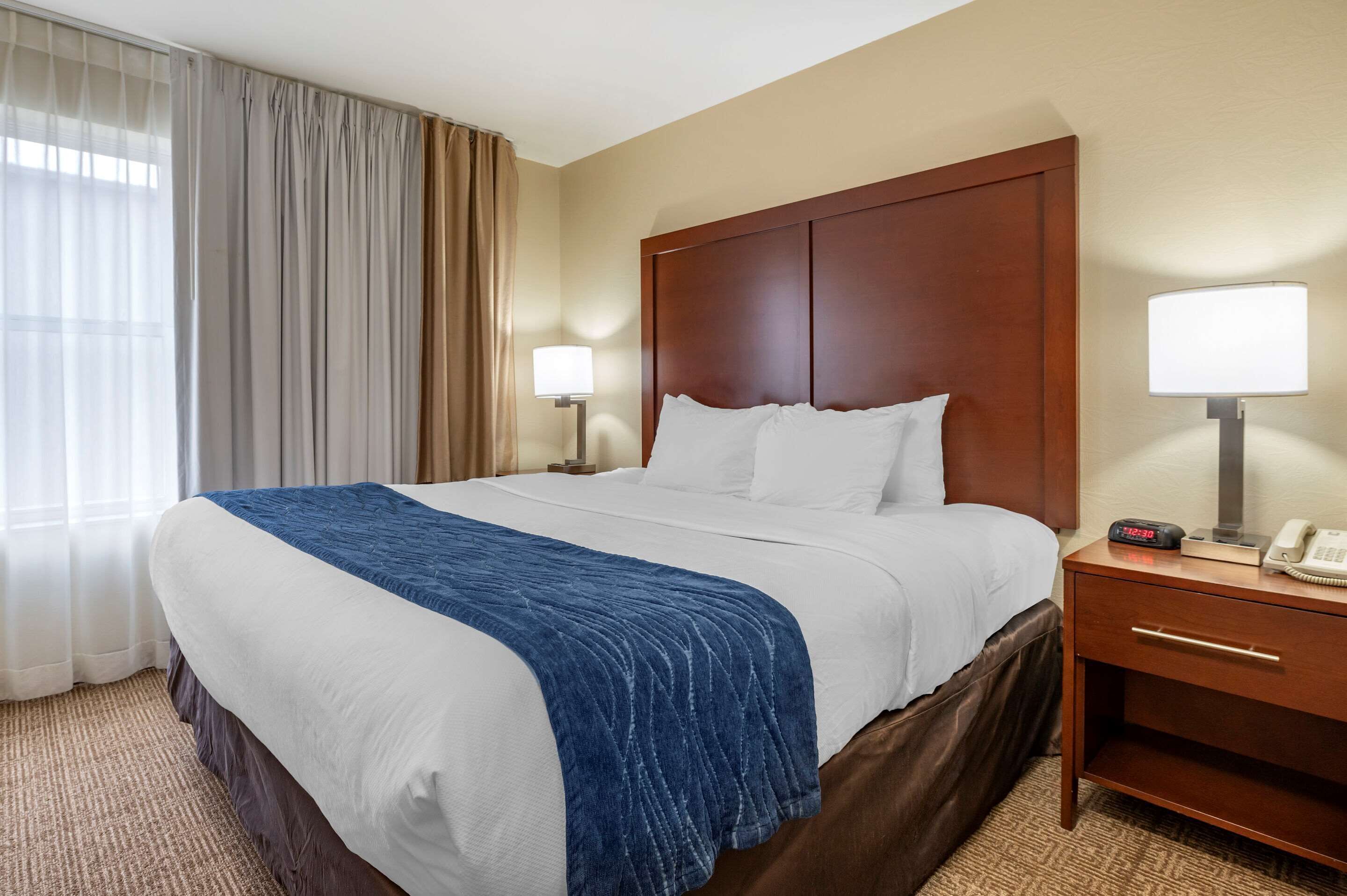 Comfort Inn & Suites Northern Kentucky