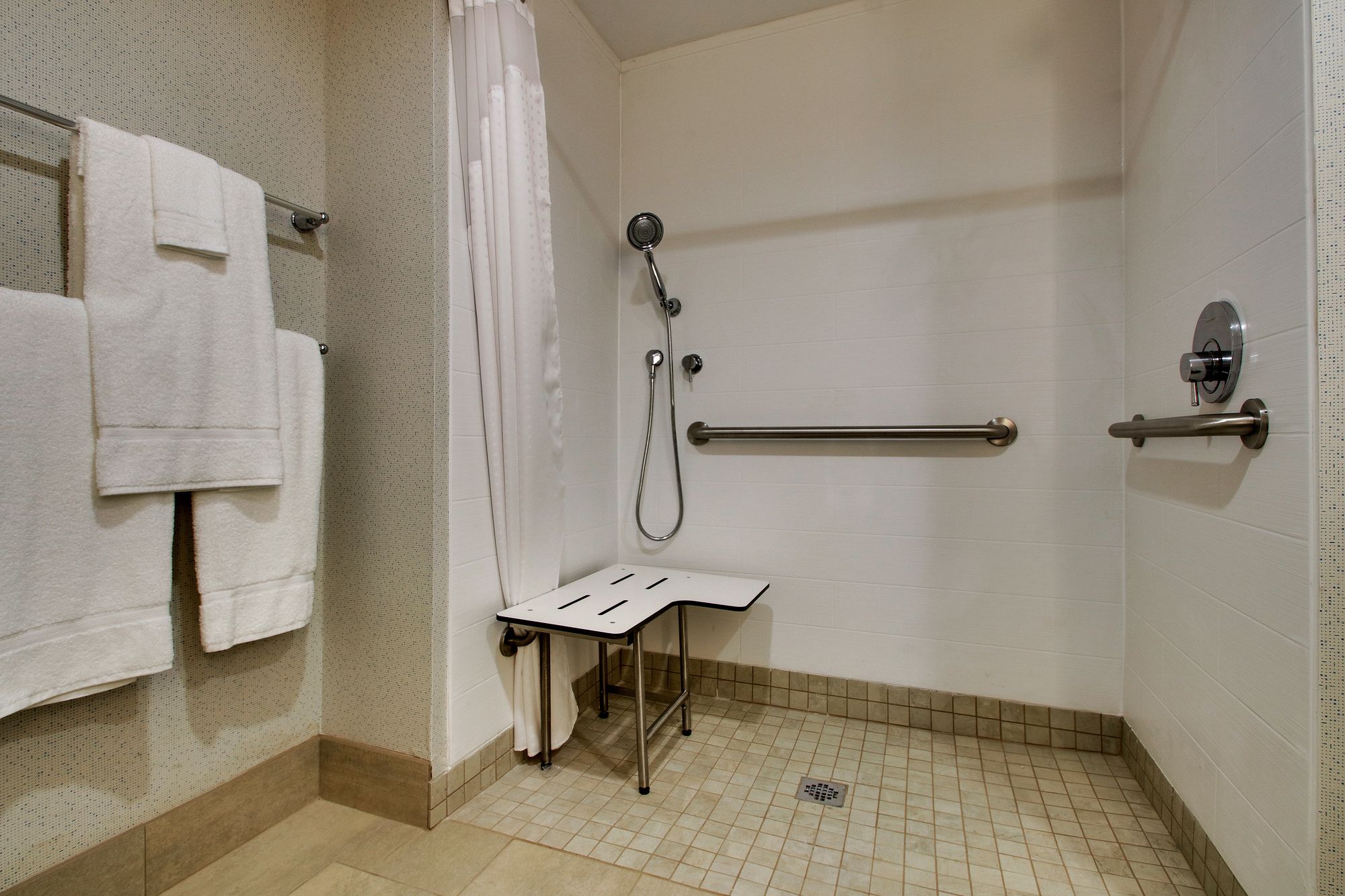 Holiday Inn Express Lexington East - Winchester