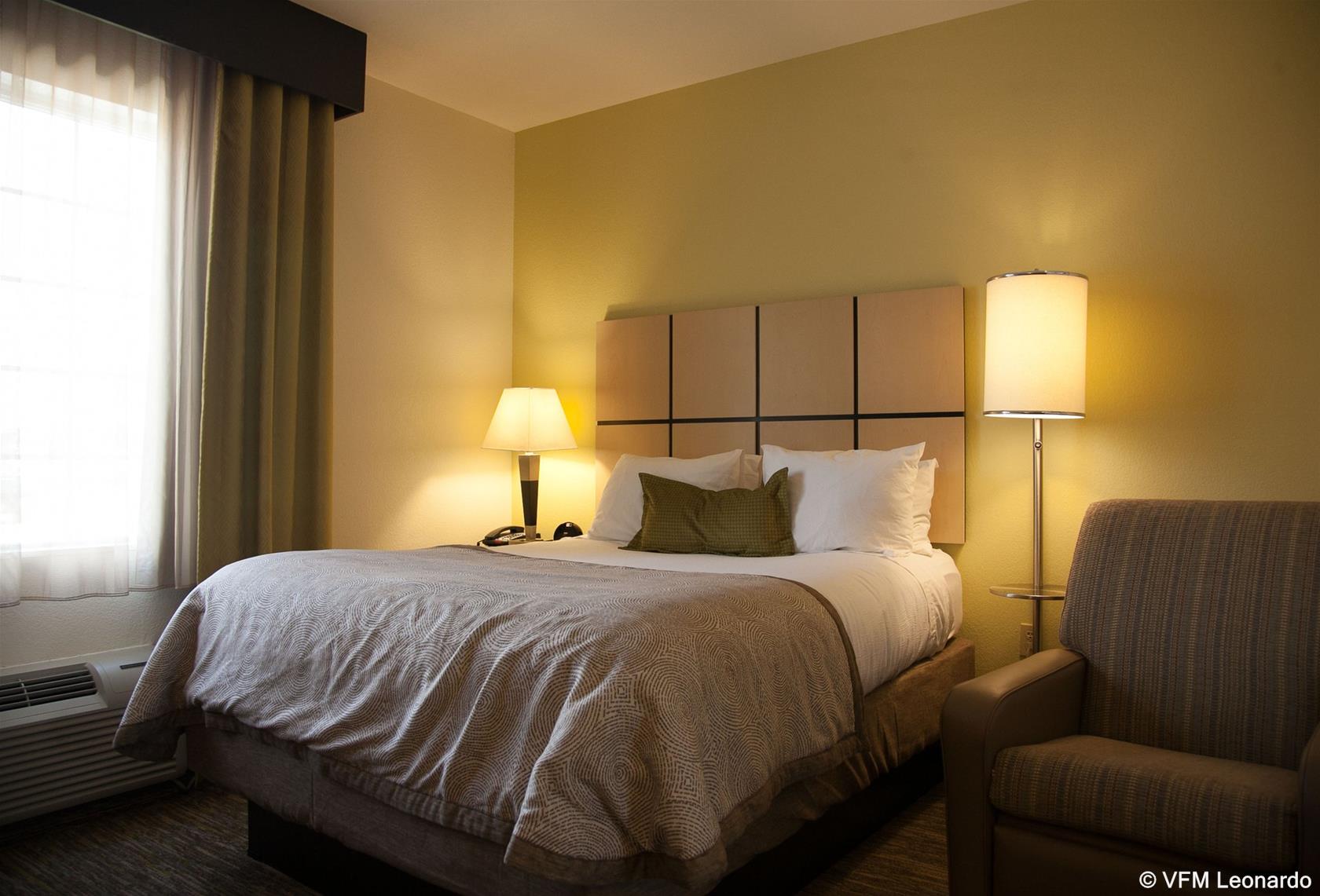 Candlewood Suites Alexandria