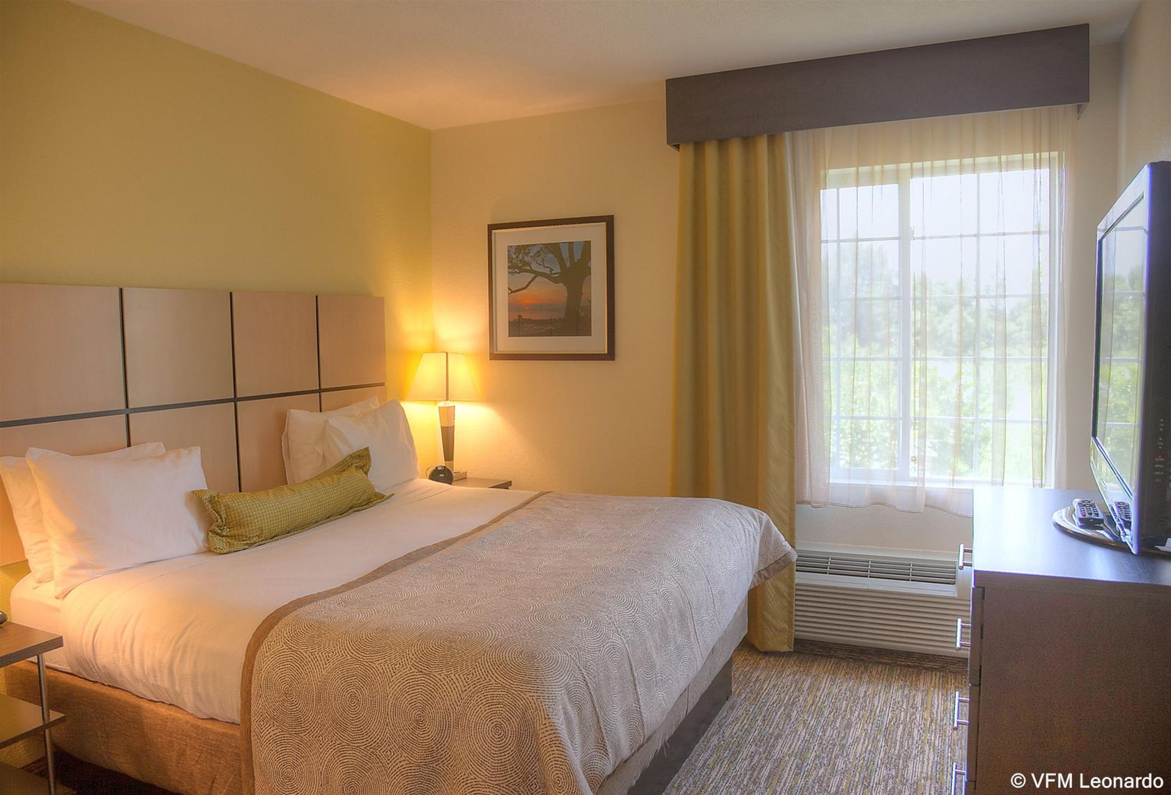 Candlewood Suites Alexandria