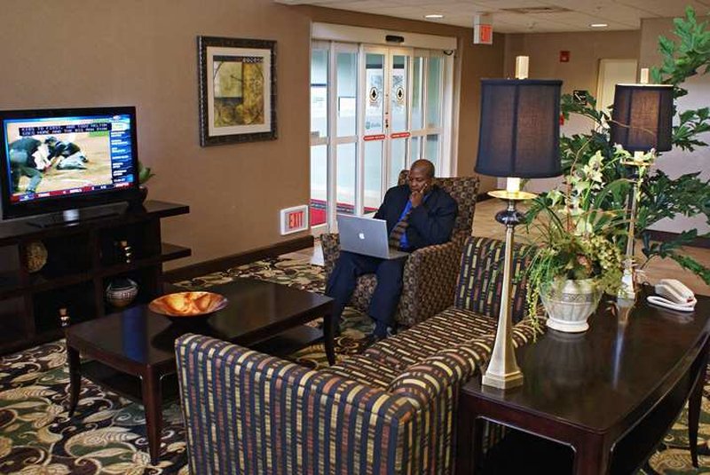Hampton Inn & Suites Alexandria