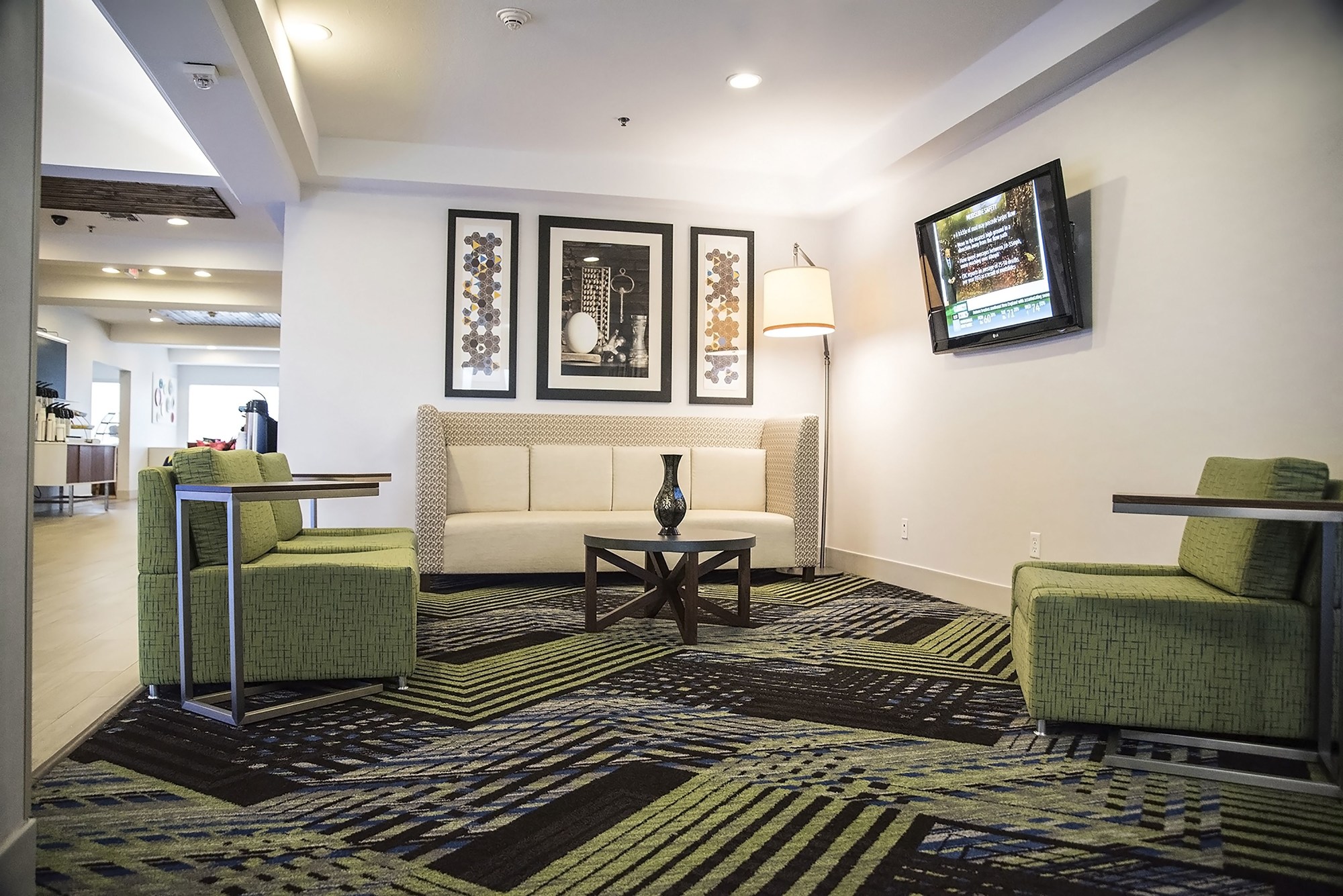 Holiday Inn Express Hotel & Suites Alexandria