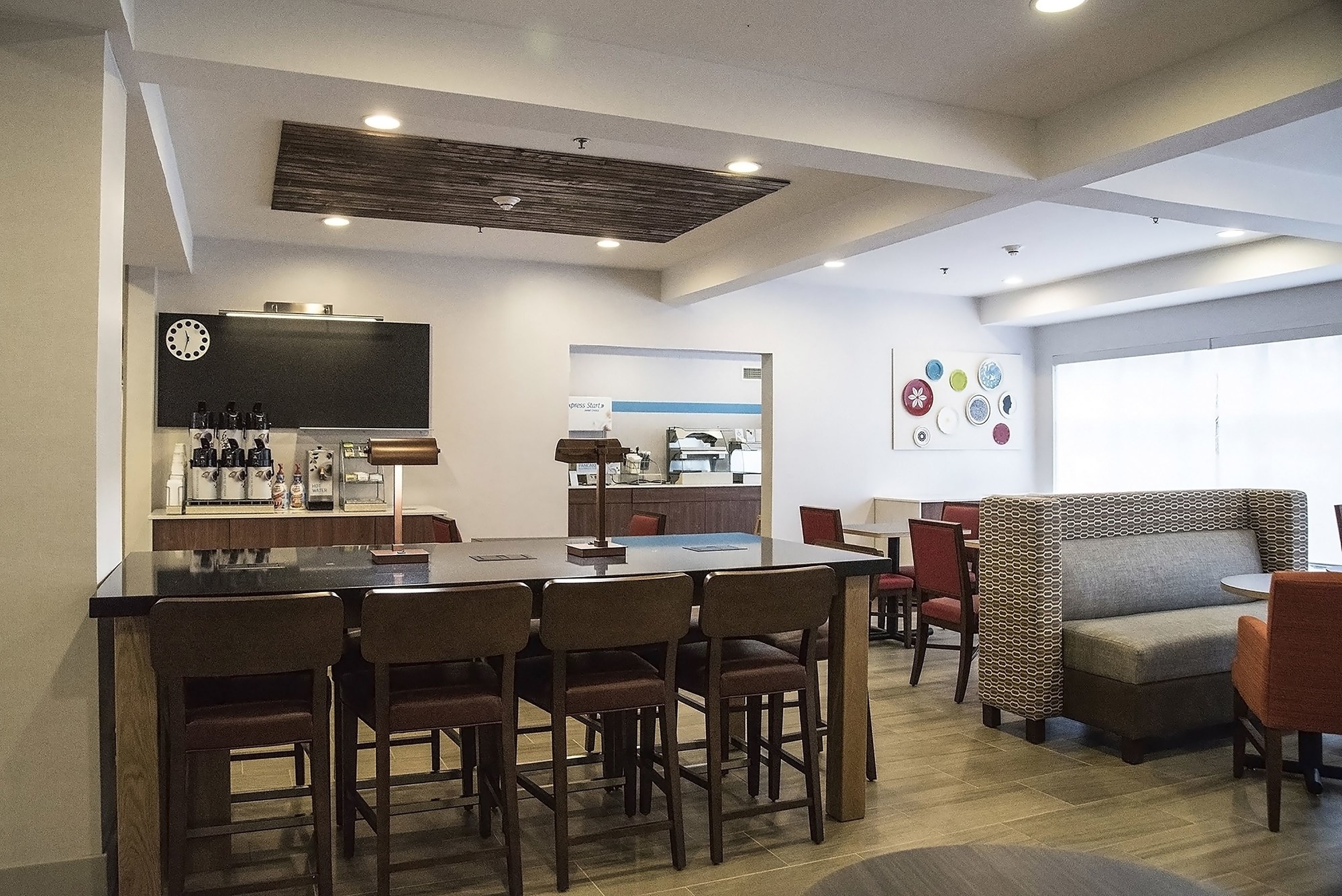 Holiday Inn Express Hotel & Suites Alexandria