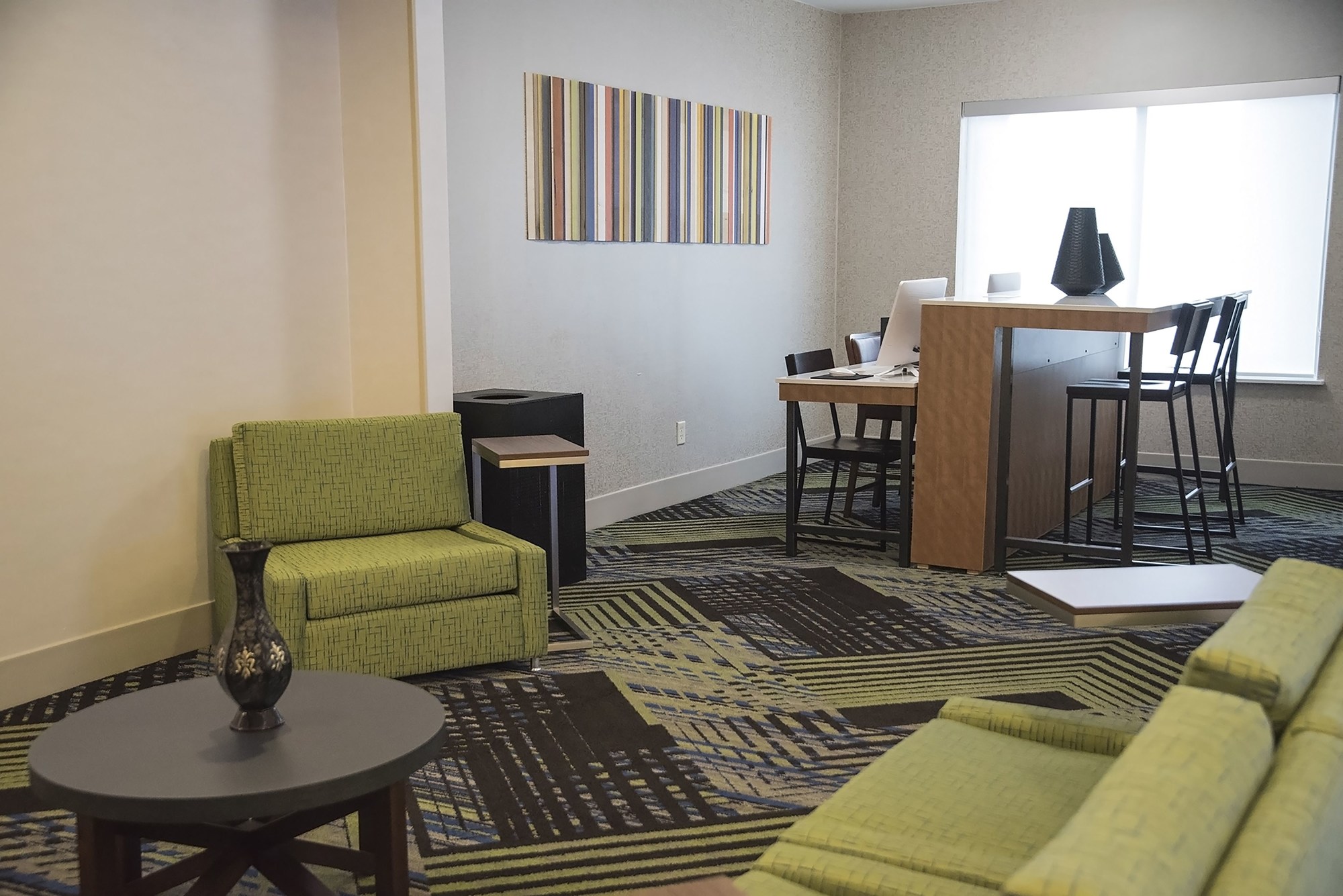 Holiday Inn Express Hotel & Suites Alexandria