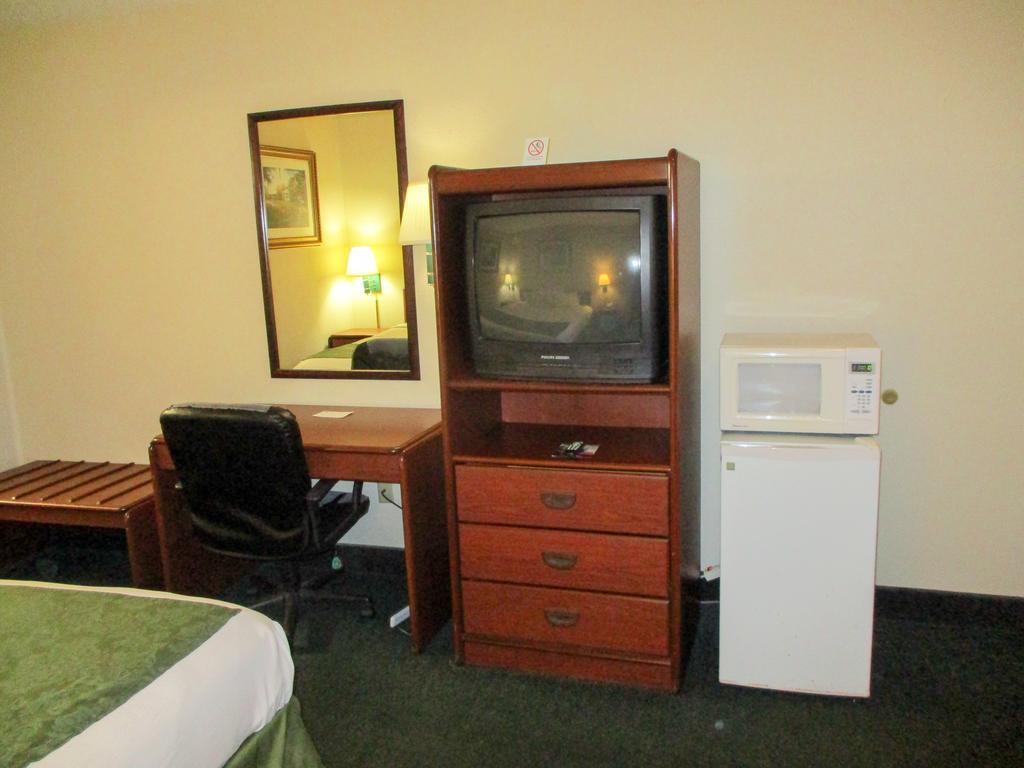 Ramada Alexandria