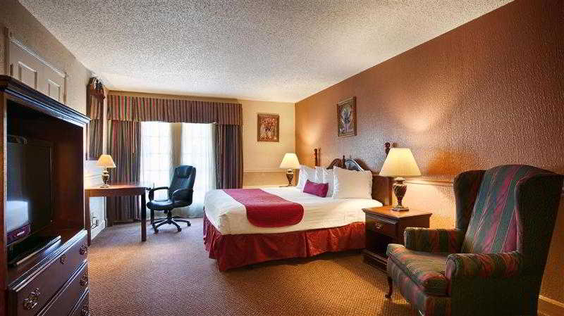 Royal Inn & Suites