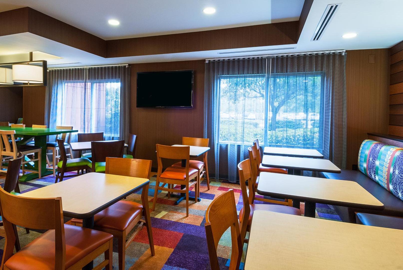 Country Inn & Suites By Radisson Lsu Medical Corridor