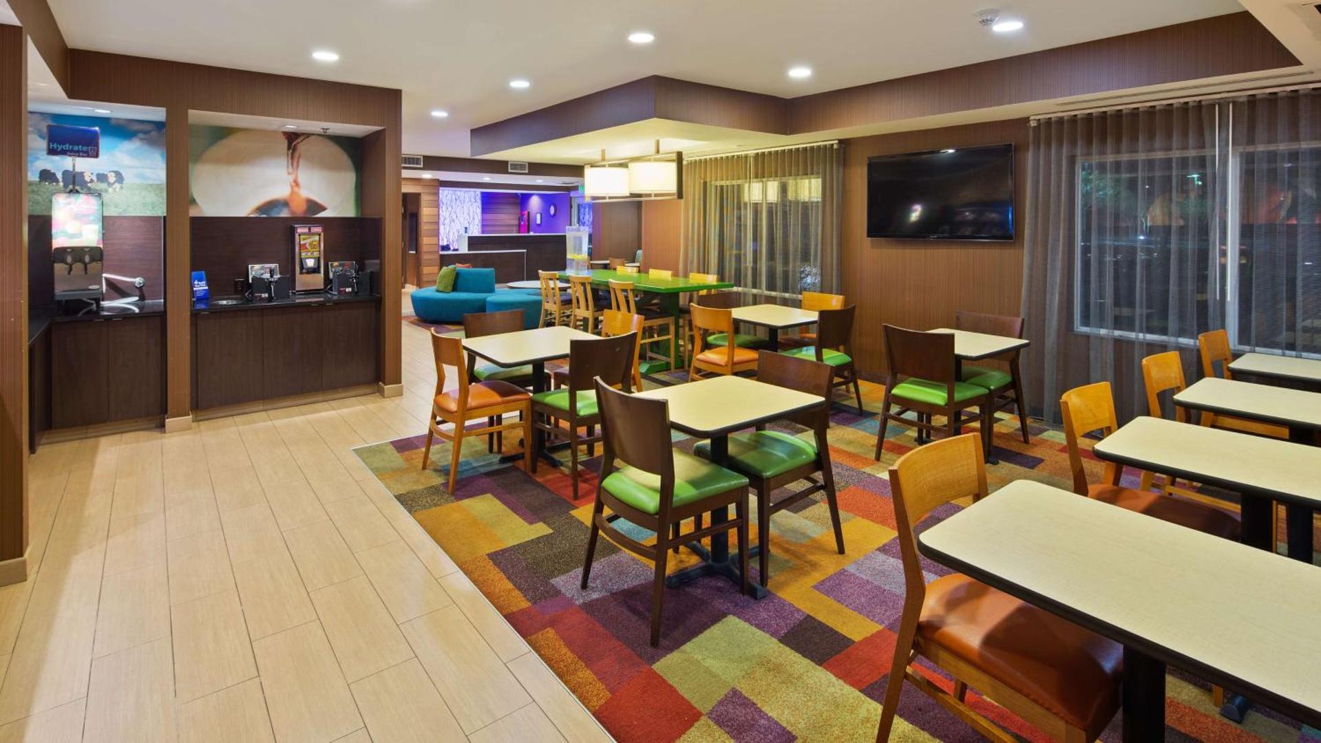 Country Inn & Suites By Radisson Lsu Medical Corridor