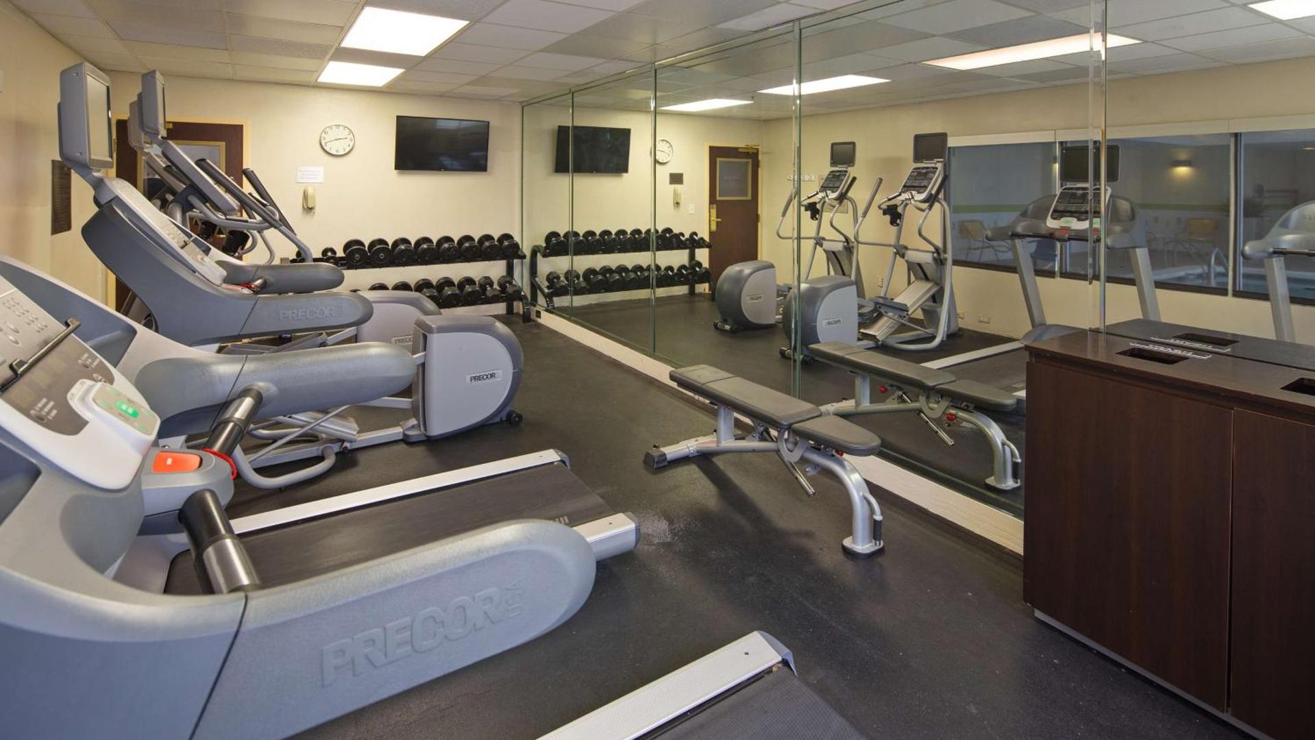 Country Inn & Suites By Radisson Lsu Medical Corridor