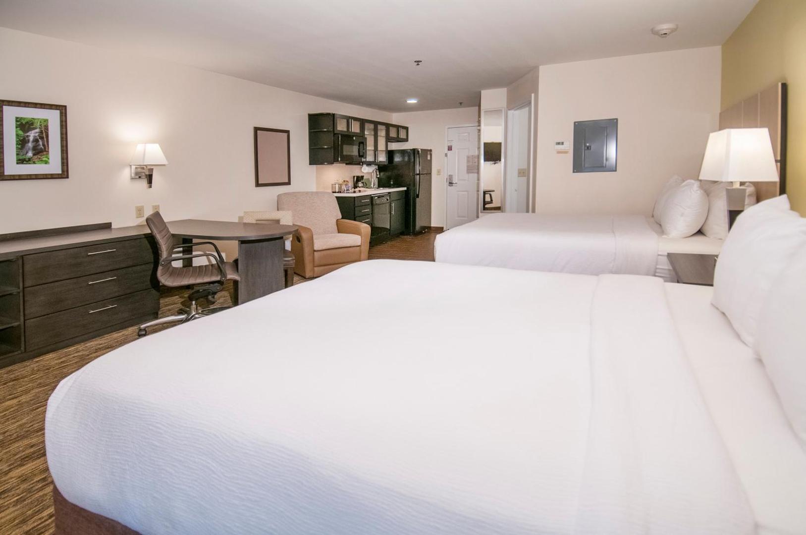 Candlewood Suites Baton Rouge - College Drive