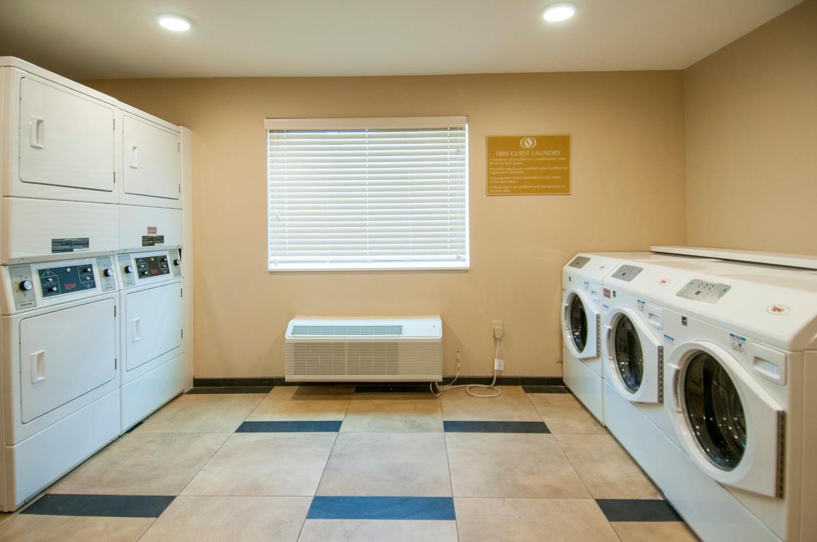 Candlewood Suites Baton Rouge - College Drive