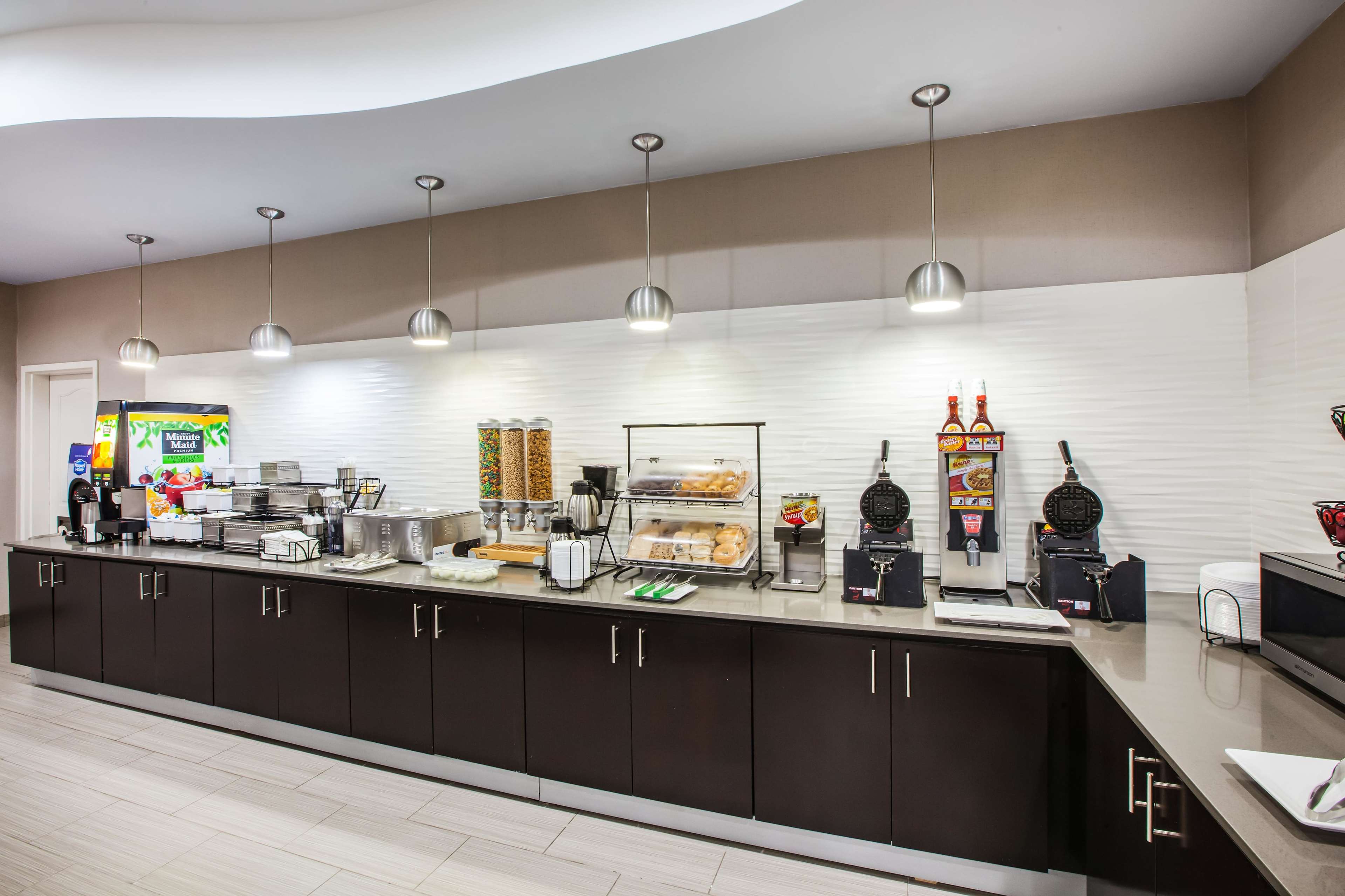 La Quinta Inn & Suites by Wyndham Baton Rouge Denham Springs