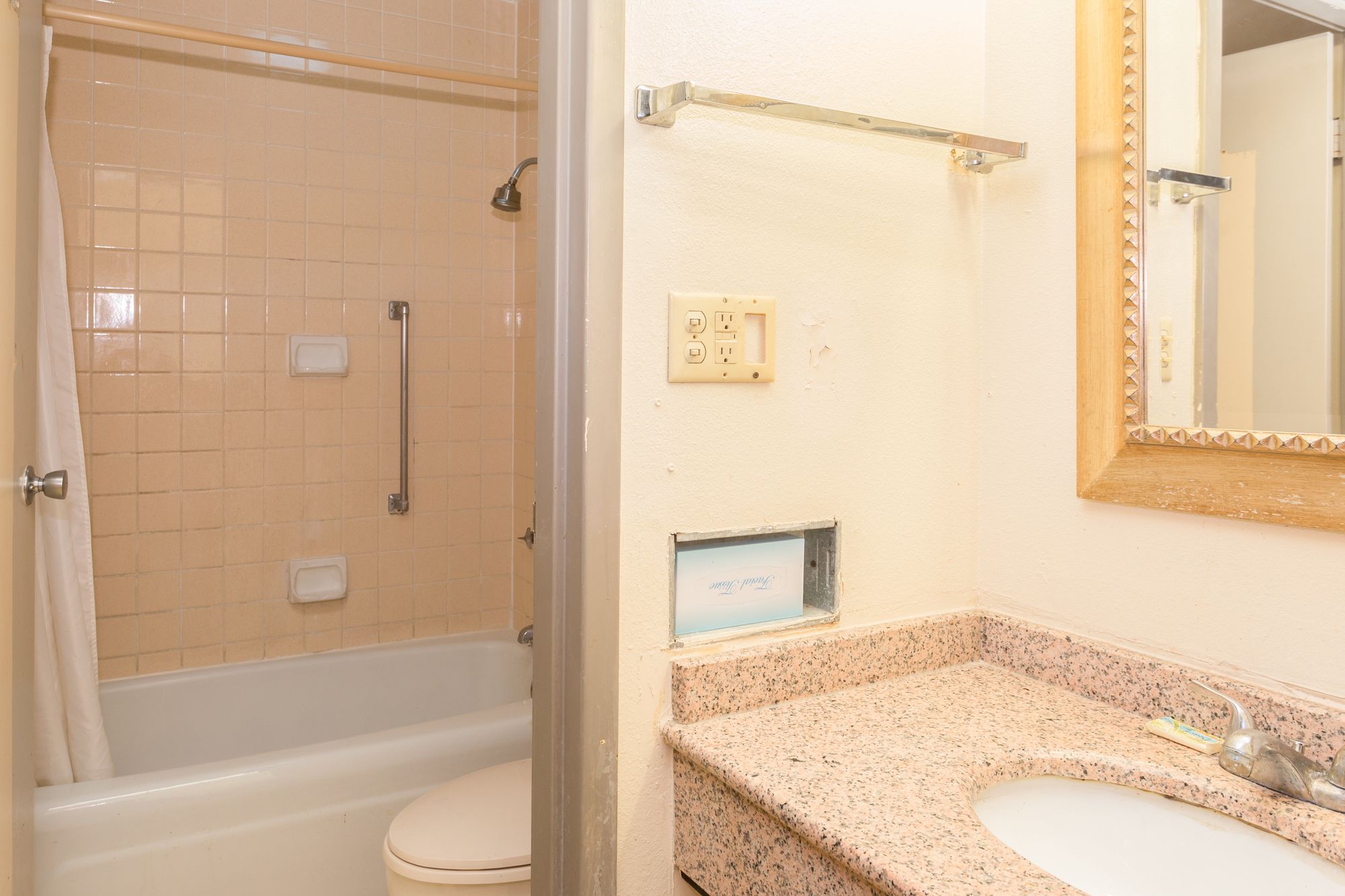 Bossier Inn and Suites